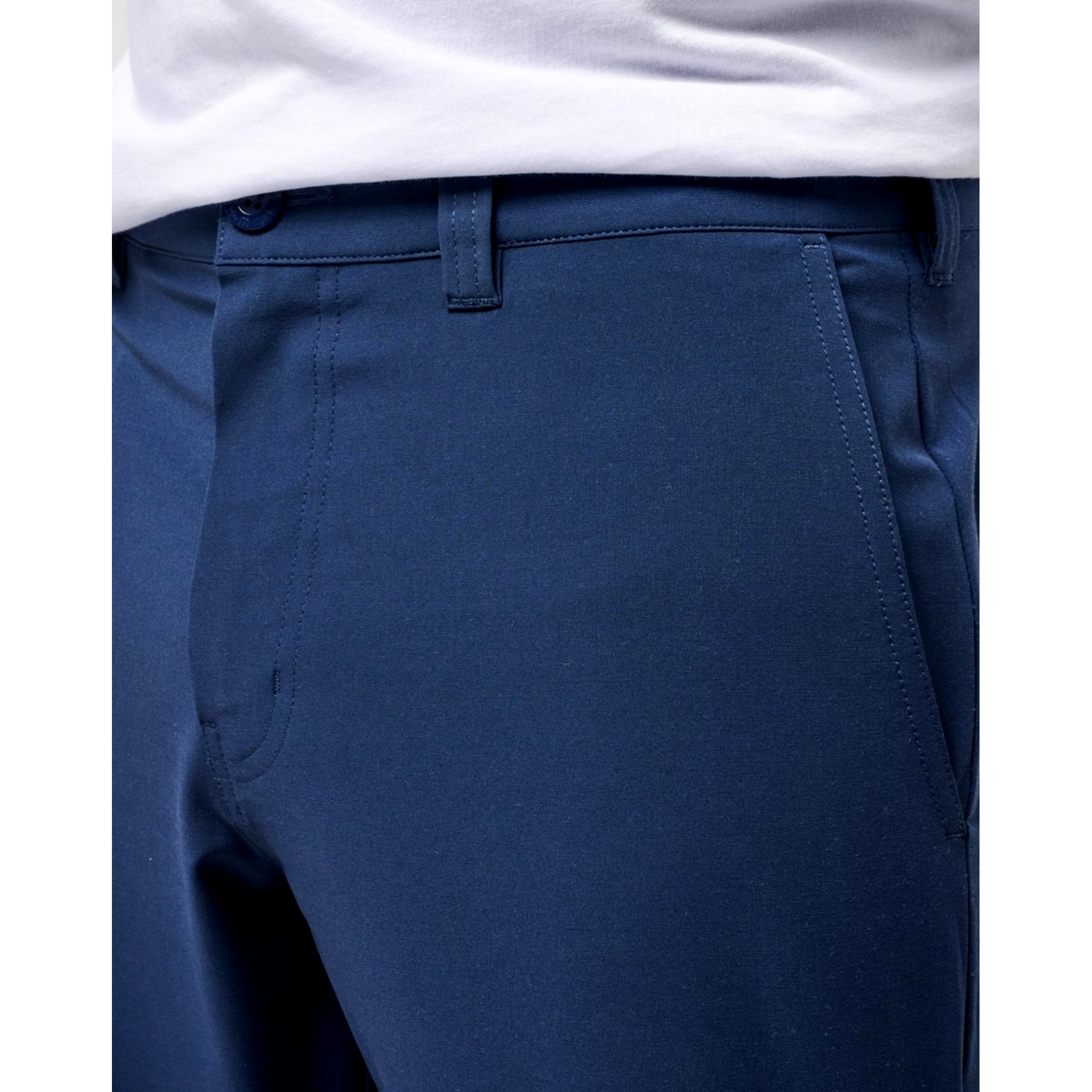 Tech Chino Men's 8" Golf Shorts