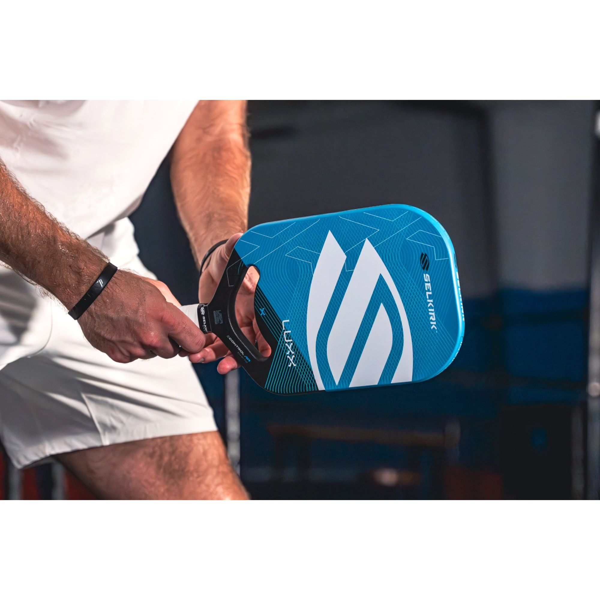 LUXX Control Air Invikta Pickleball Paddle