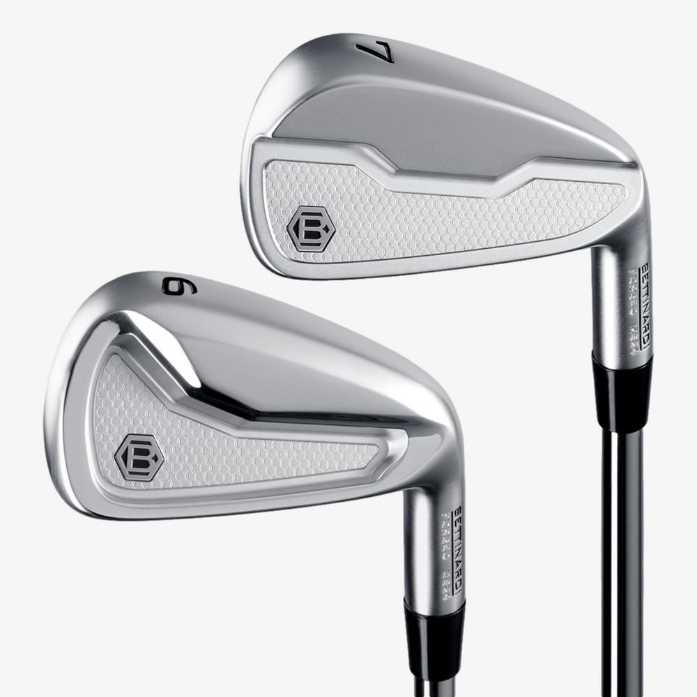 Wilson Staff Progressive 9 Iron Regular Steel Shaft Golf Pride Grip Wilson Staff Progressive 9 Iron Regular Steel Shaft Golf Pride Grip