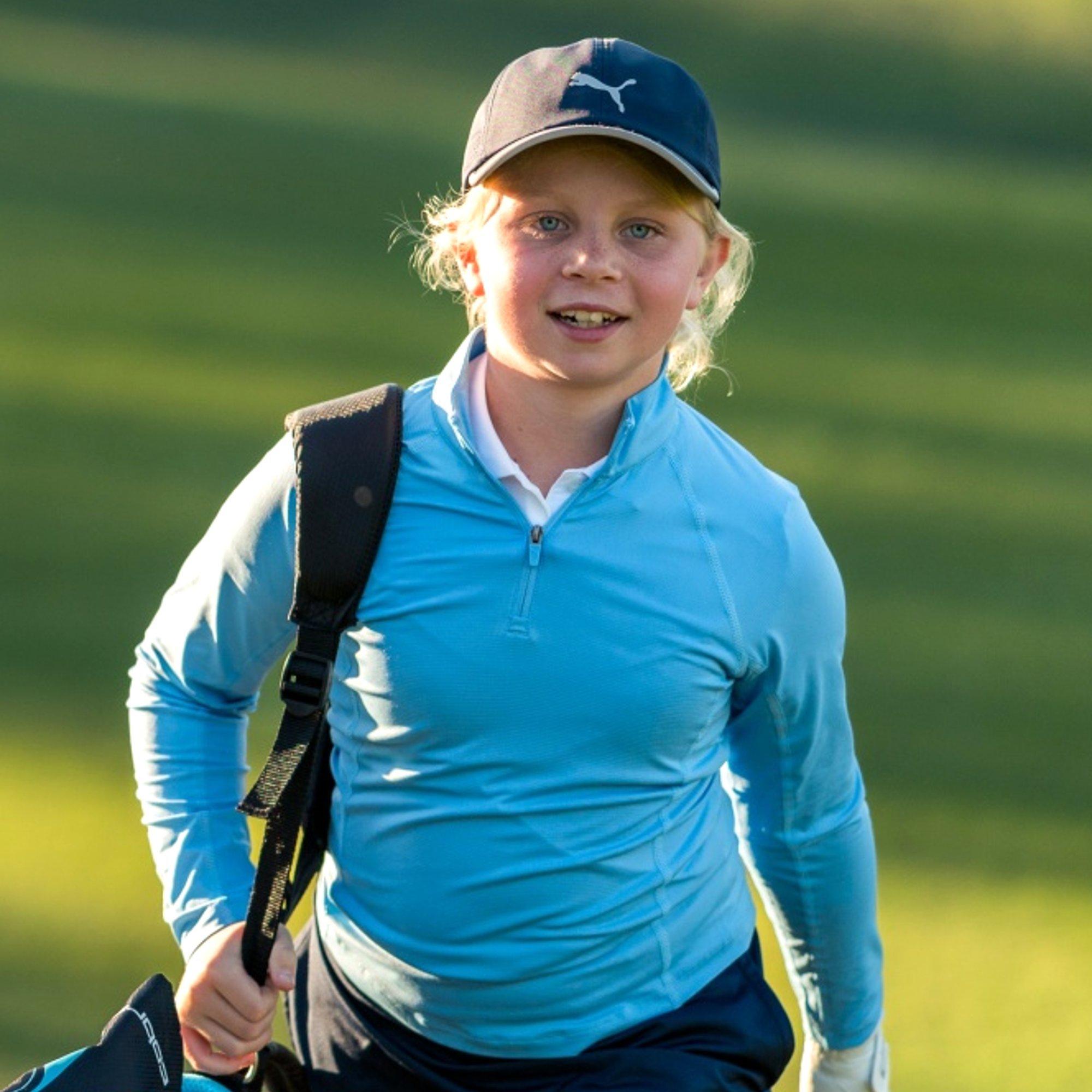 Girls Solid YOU-V Quarter Zip