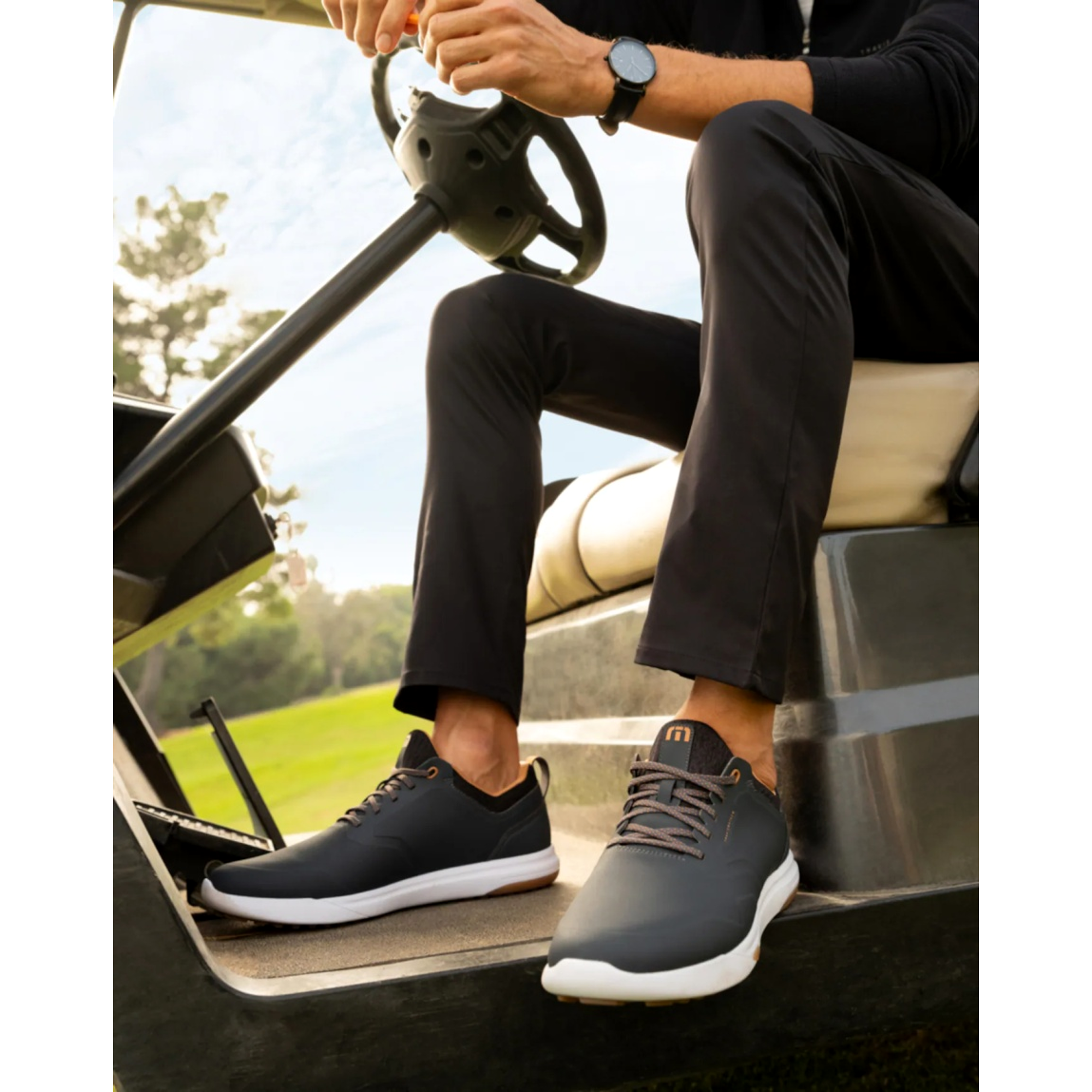 The Daily Pro Plus Men's Spikeless Golf Shoes