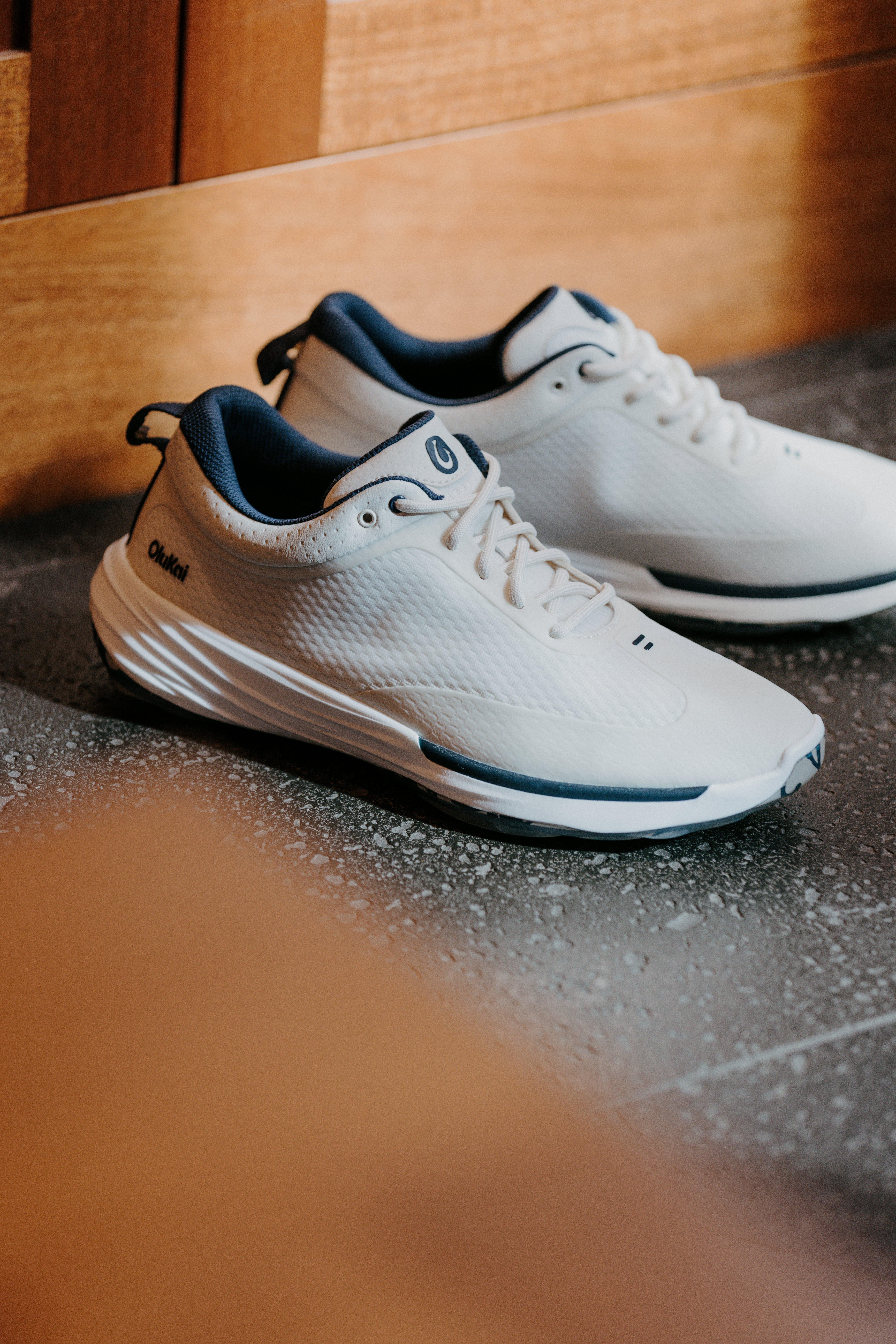 Mākena Performance Men&rsquo;s Spikeless Golf Shoes