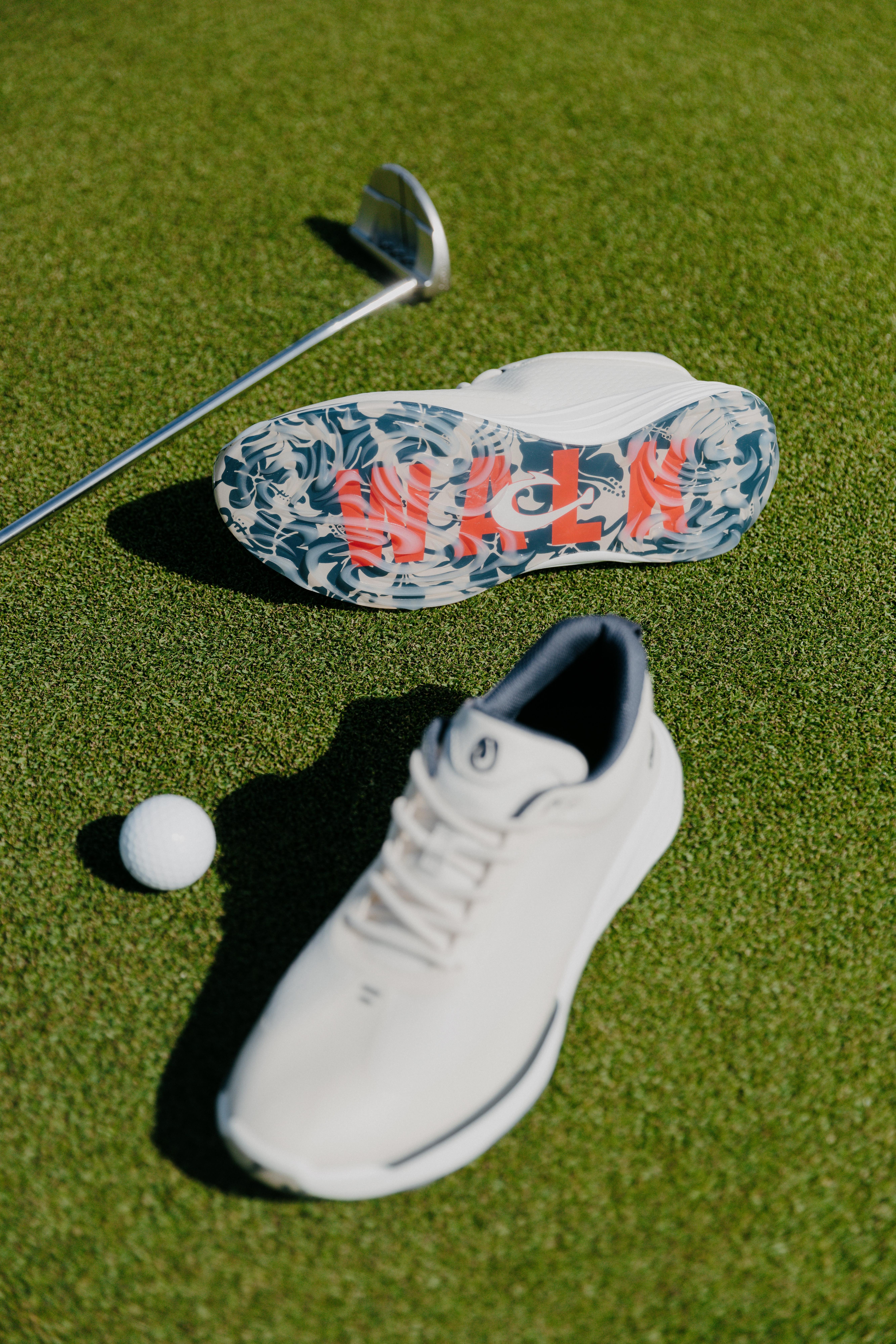 Mākena Performance Men&rsquo;s Spikeless Golf Shoes