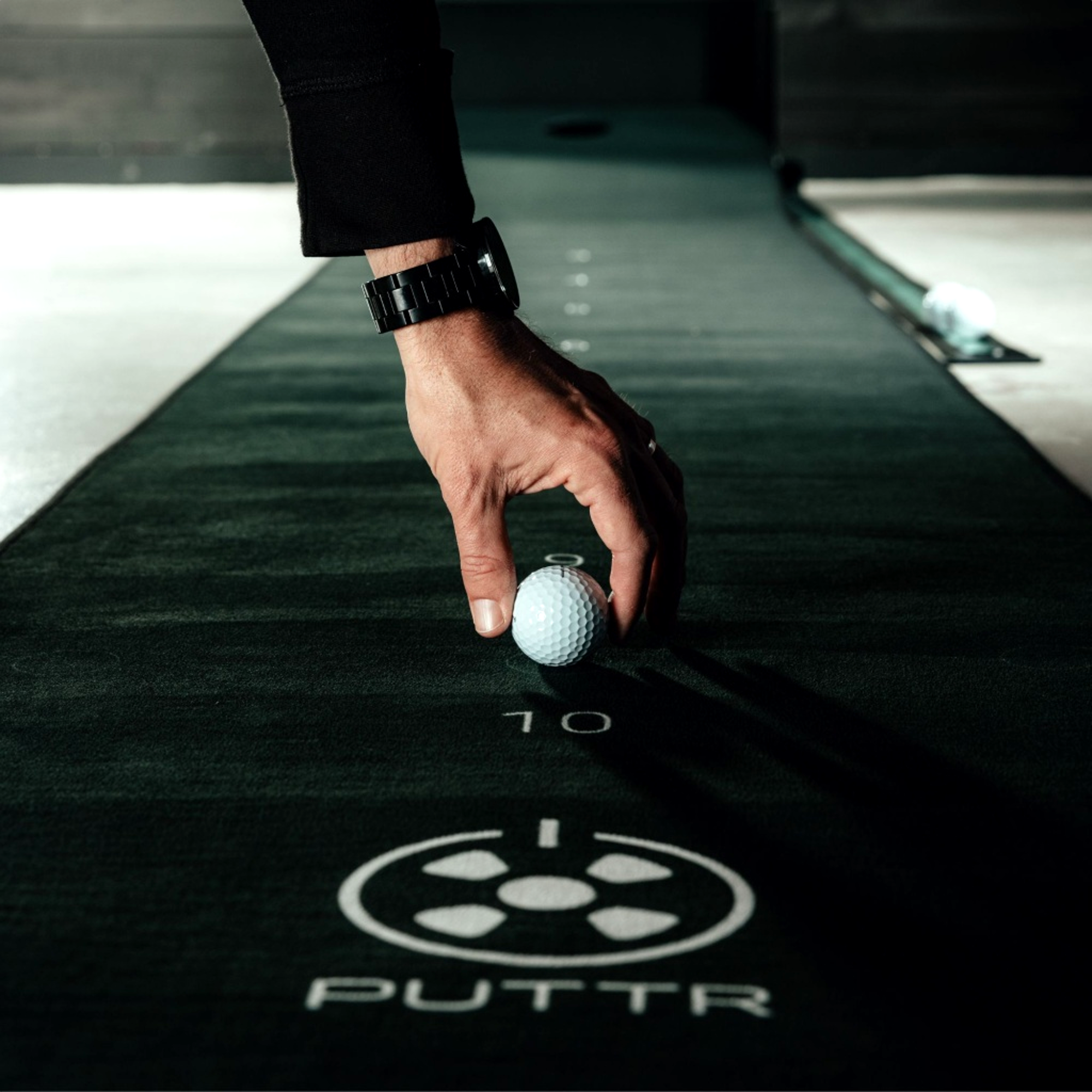 PUTTR AI Powered Putting Green