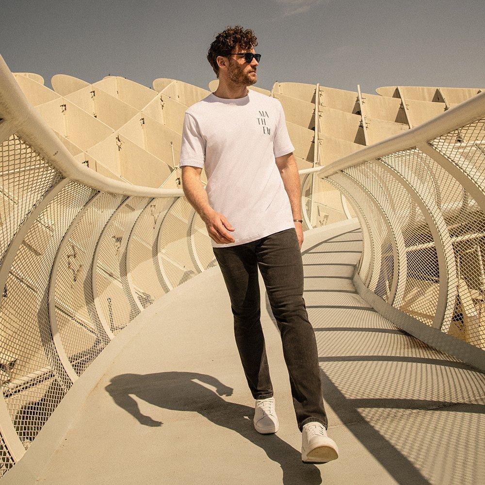 Art Scene Short Sleeve Men's Golf  T-Shirt