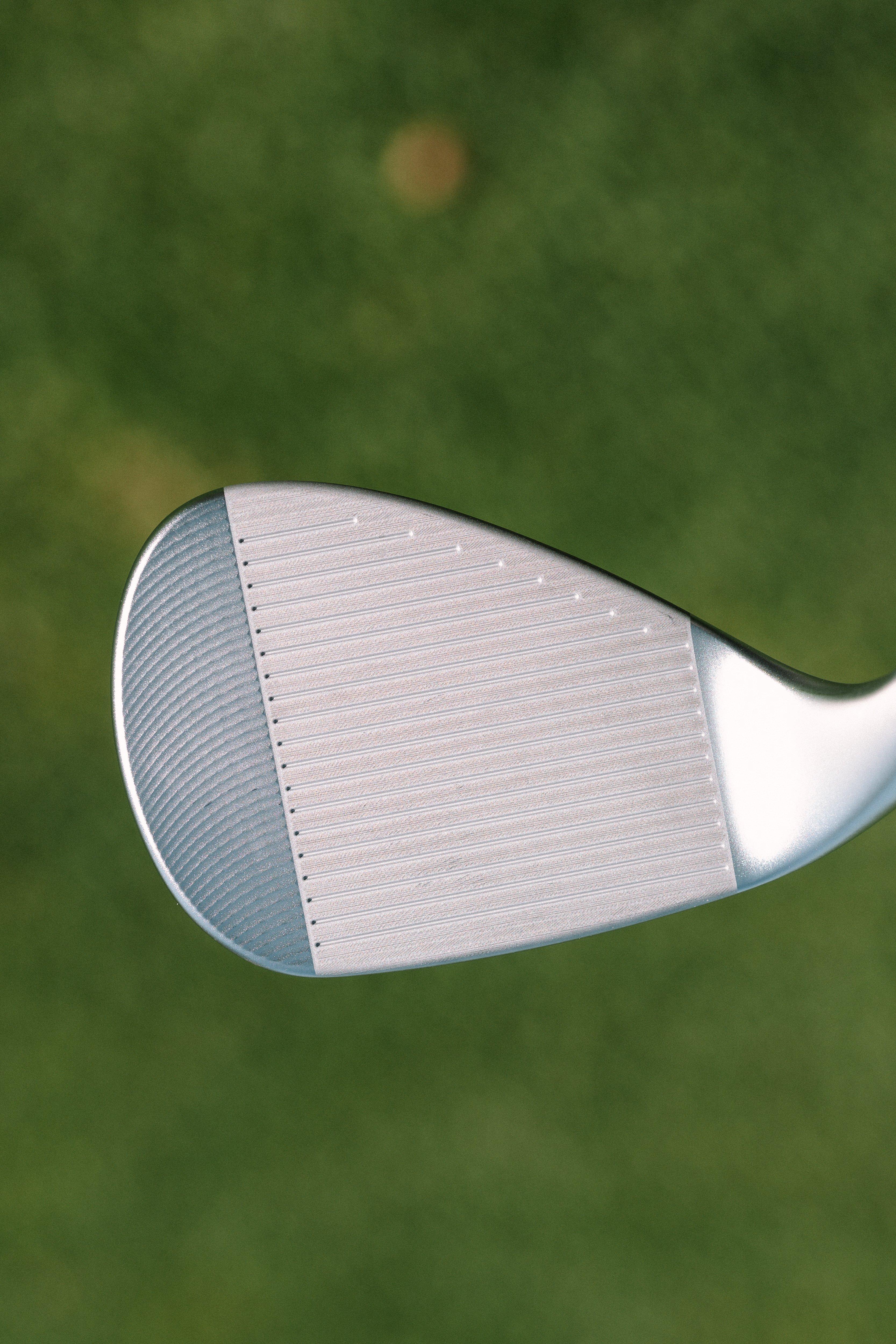 CBZ Tour Satin Women's Wedge w/ Graphite Shaft