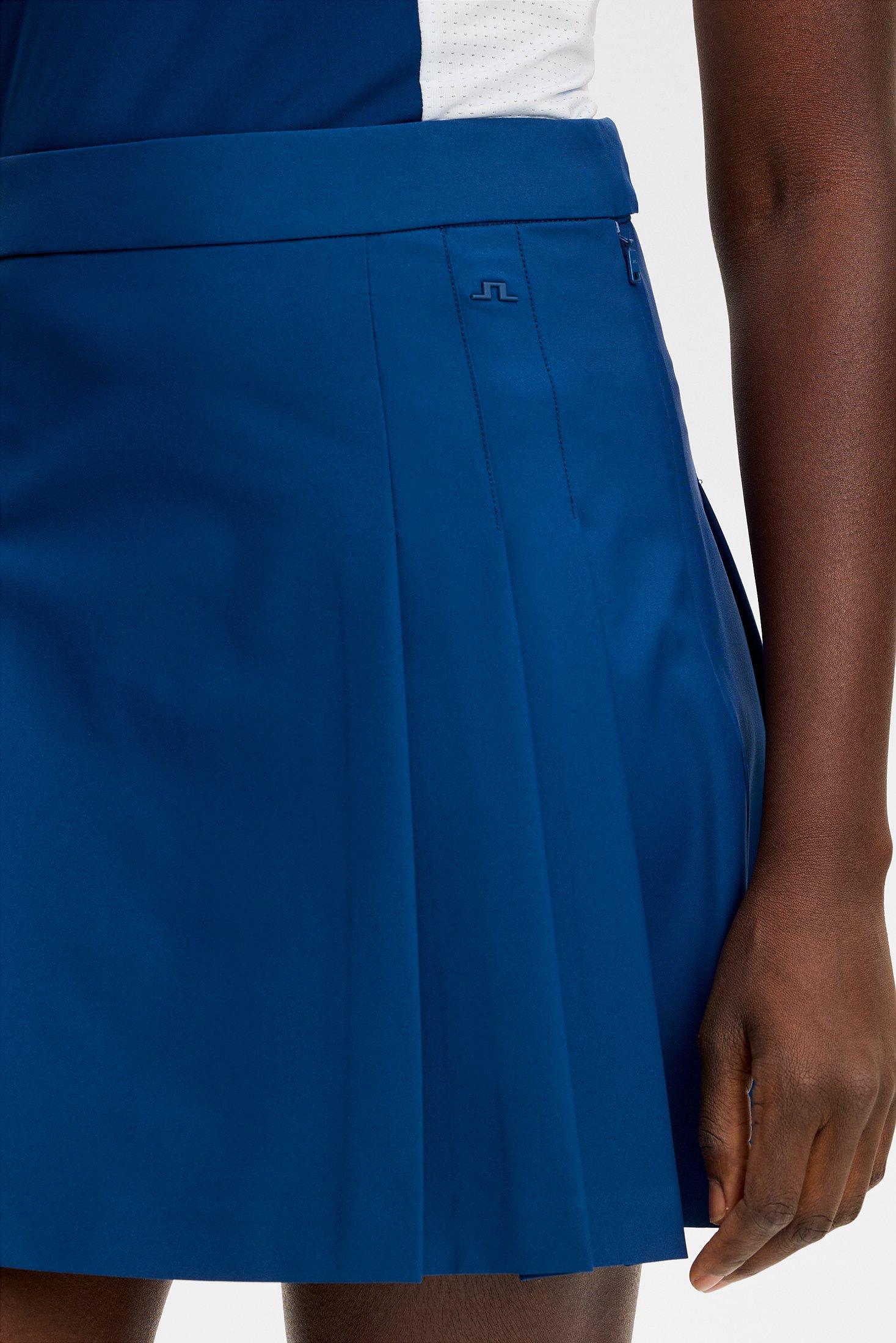 Alesia Women's 16" Golf Skort