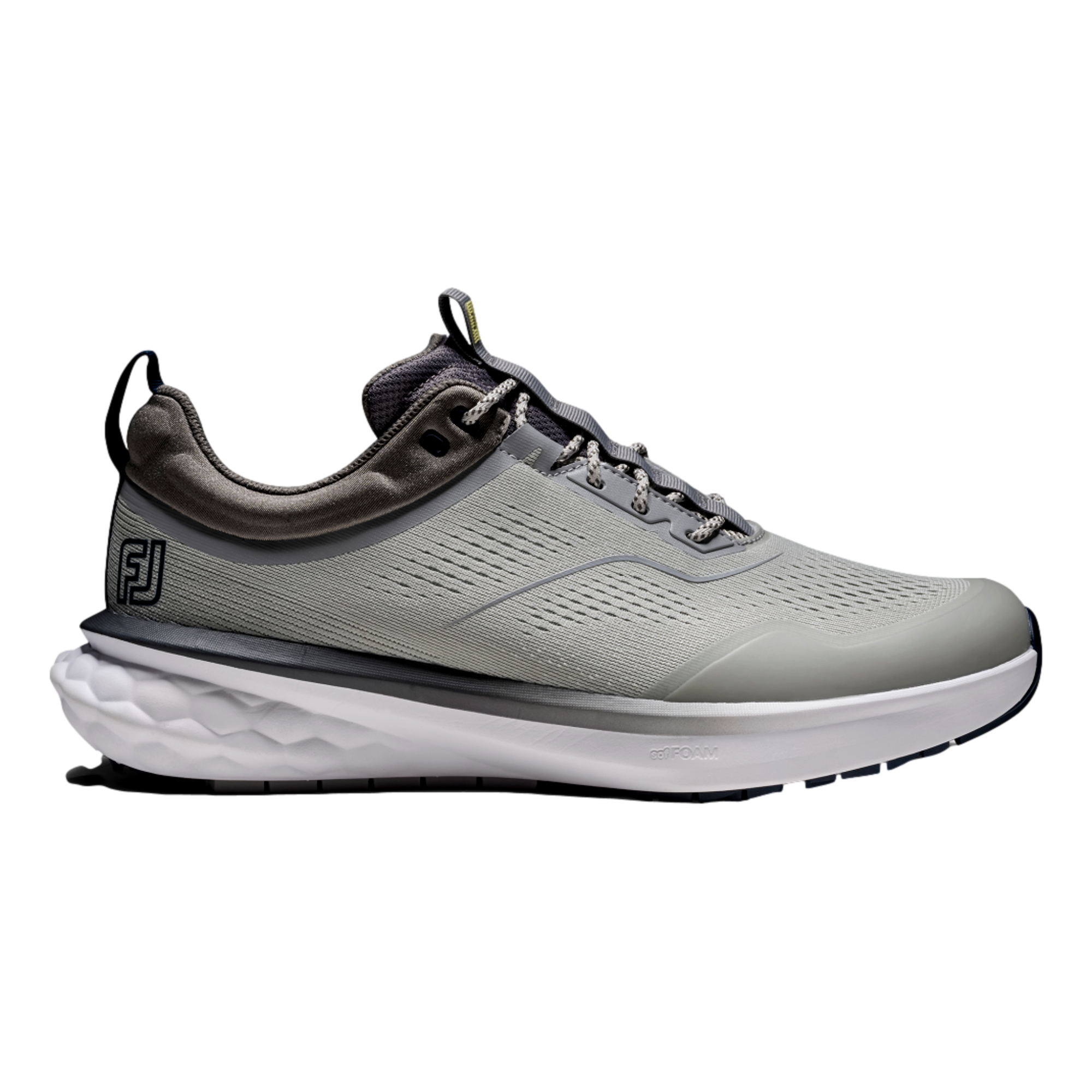 2026 Quantum Men's Spikeless Golf Shoes