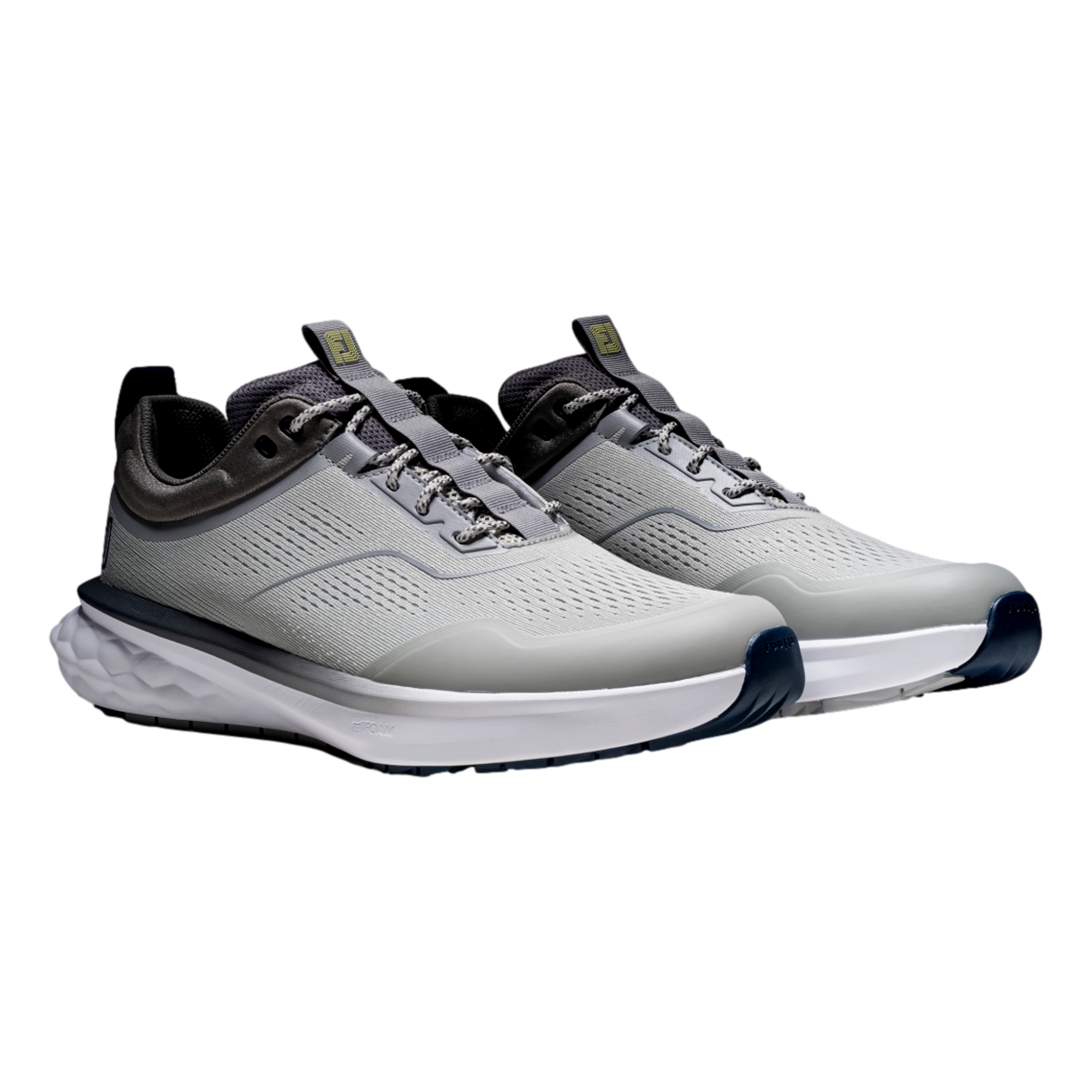 2026 Quantum Men's Spikeless Golf Shoes
