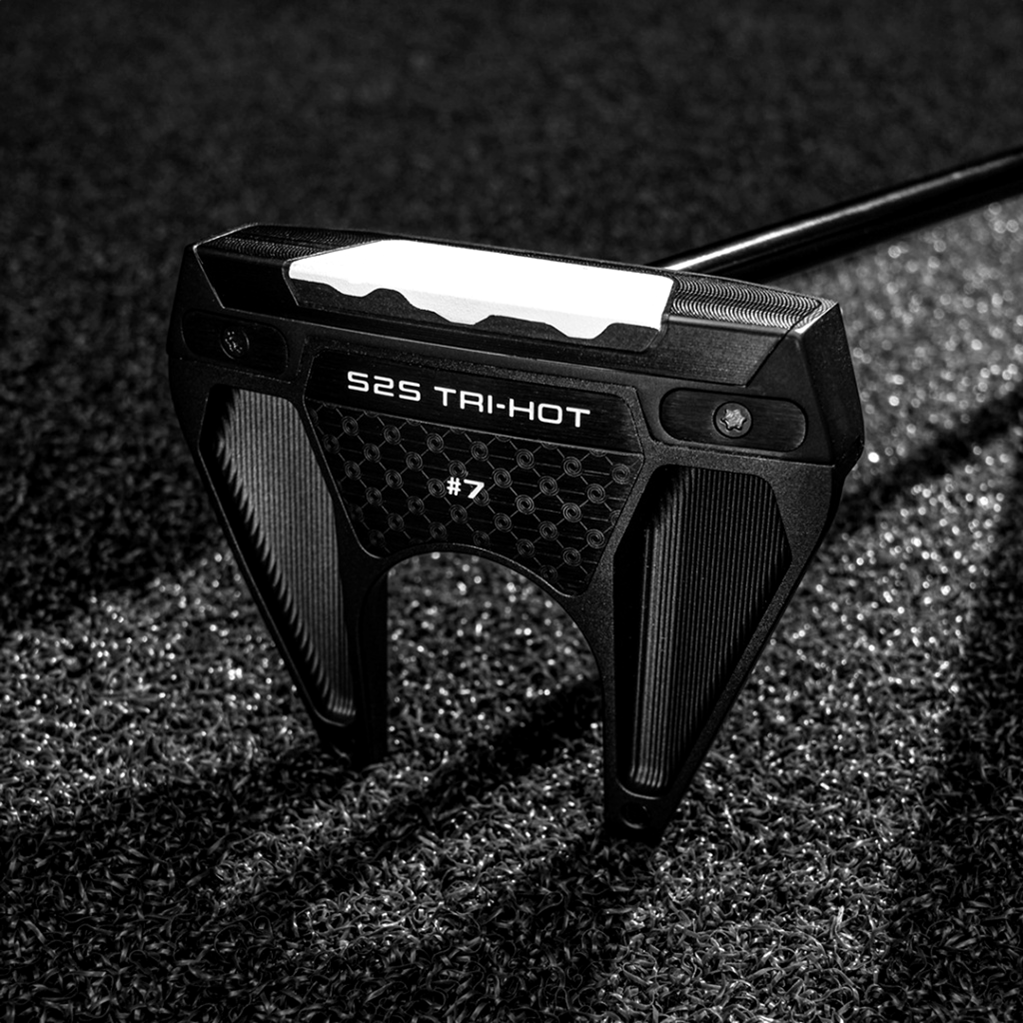 Odyssey Square 2 Square TRI-HOT Black #7 Putter | PGA TOUR Superstore