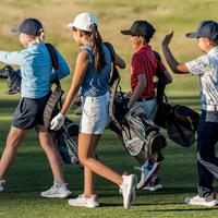 \<p\>Juniors \& Kids Golf Guide\</p\>