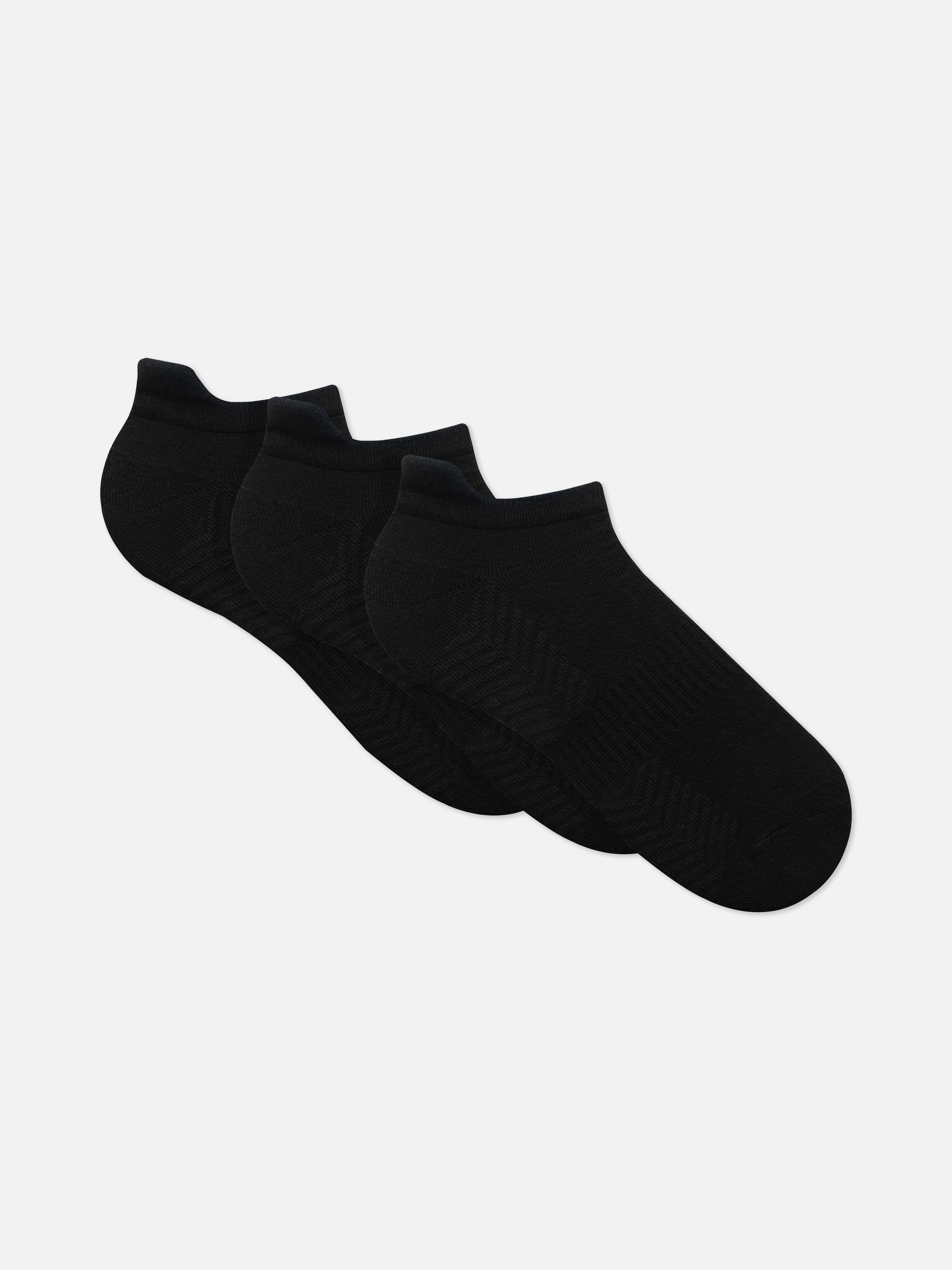 white cushioned trainer socks