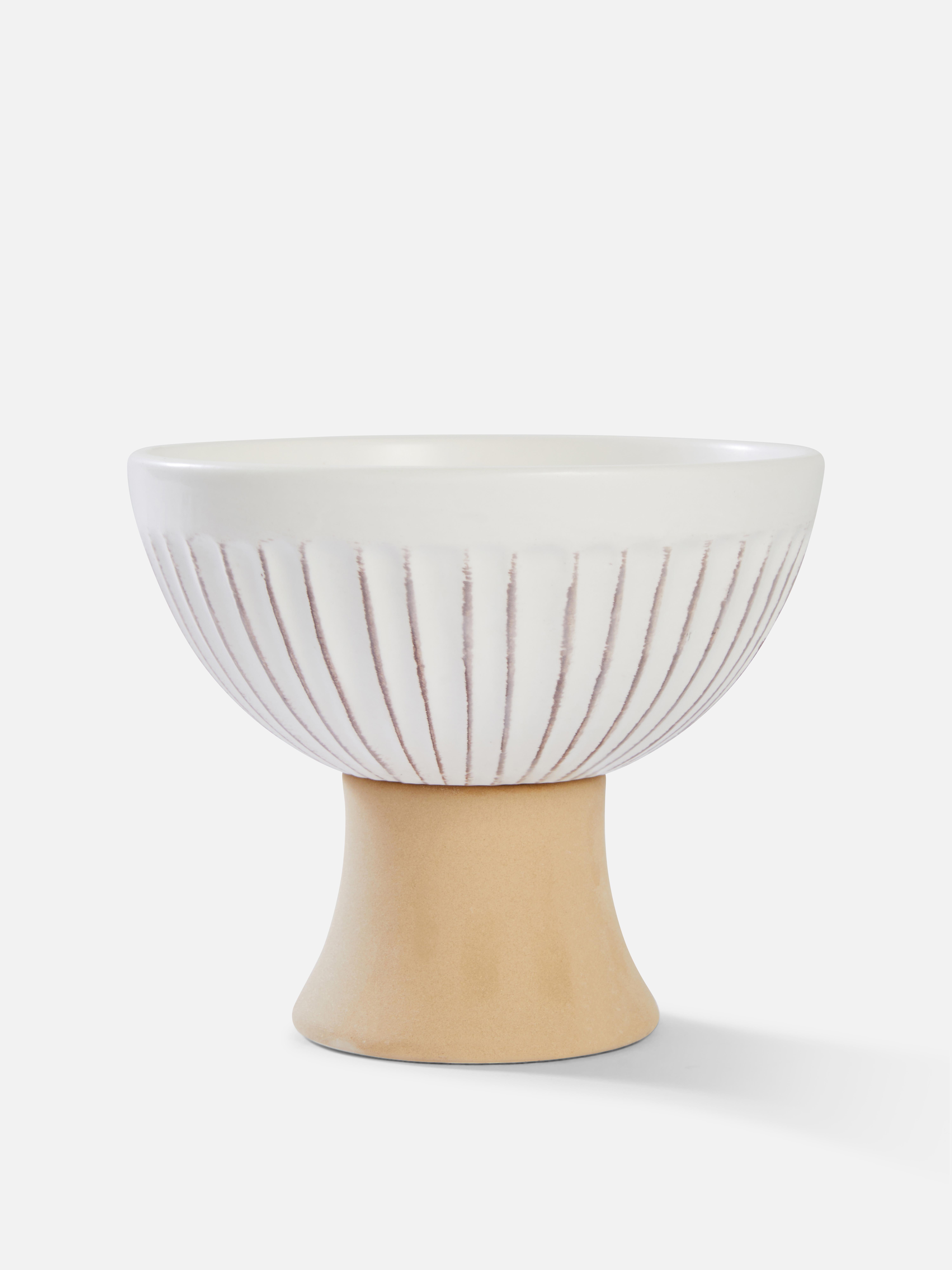 Decorative Ridged Pedestal Bowl