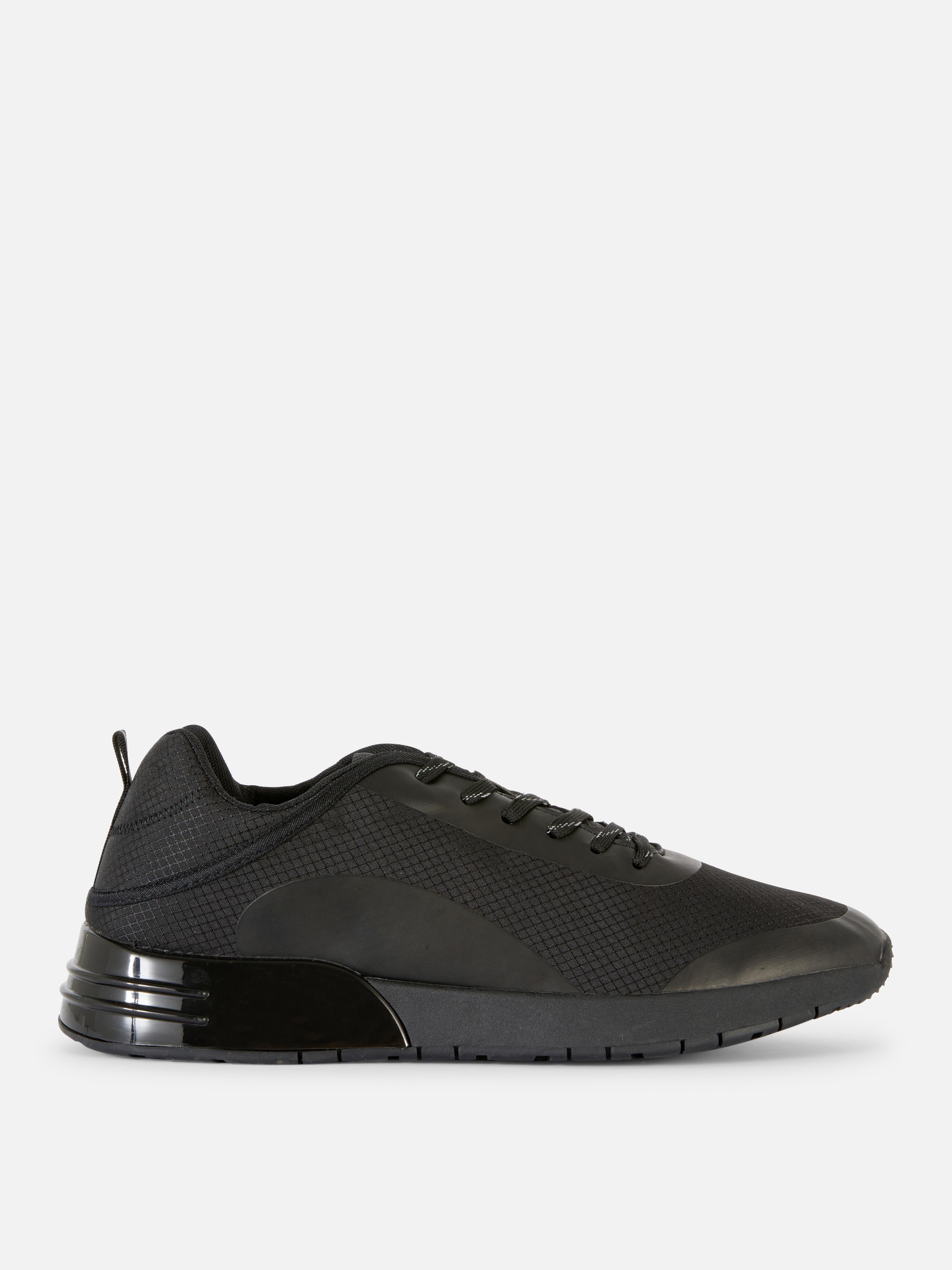 Heel Detail Sneakers Black