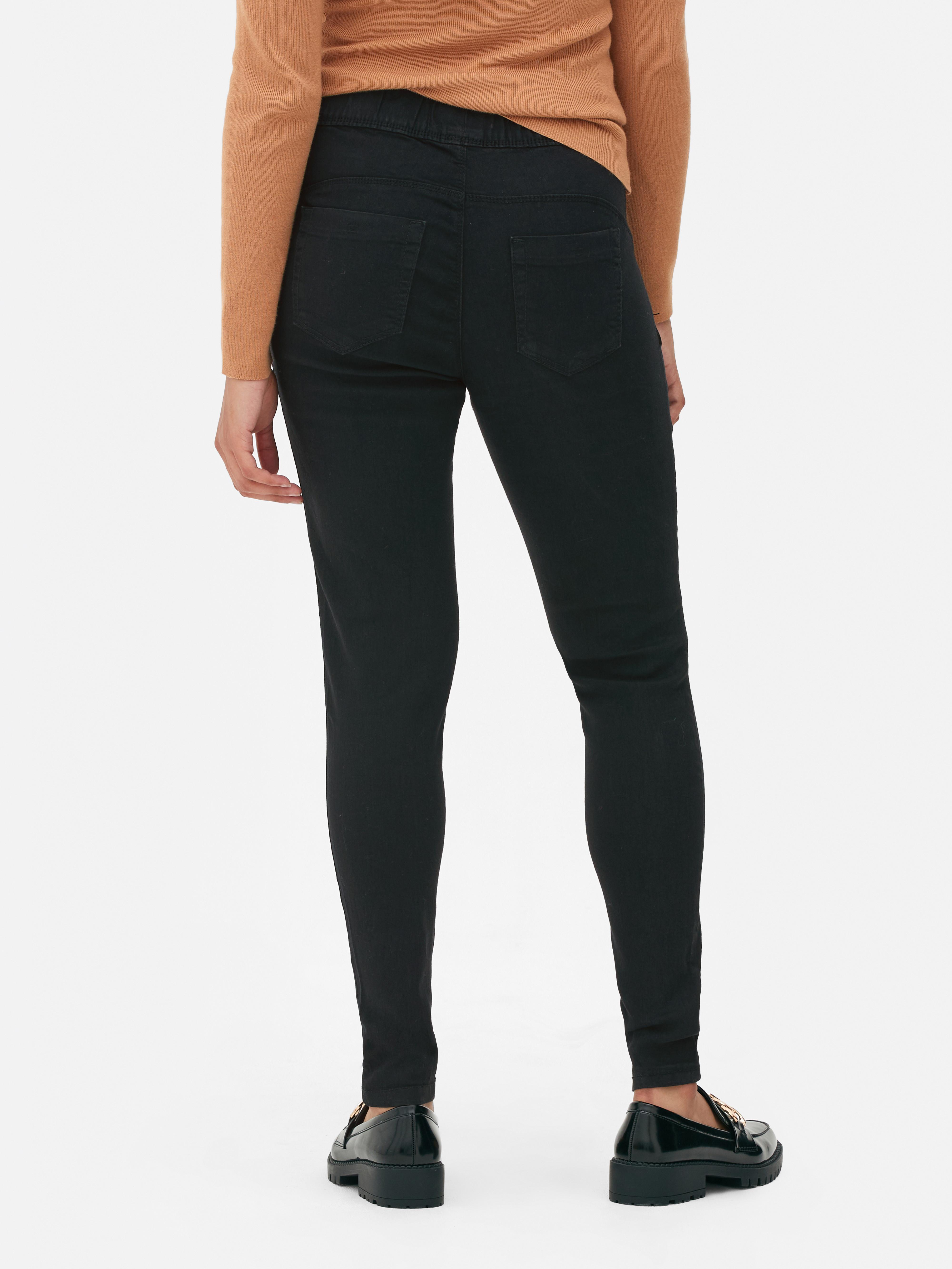 High-waisted black jeggings