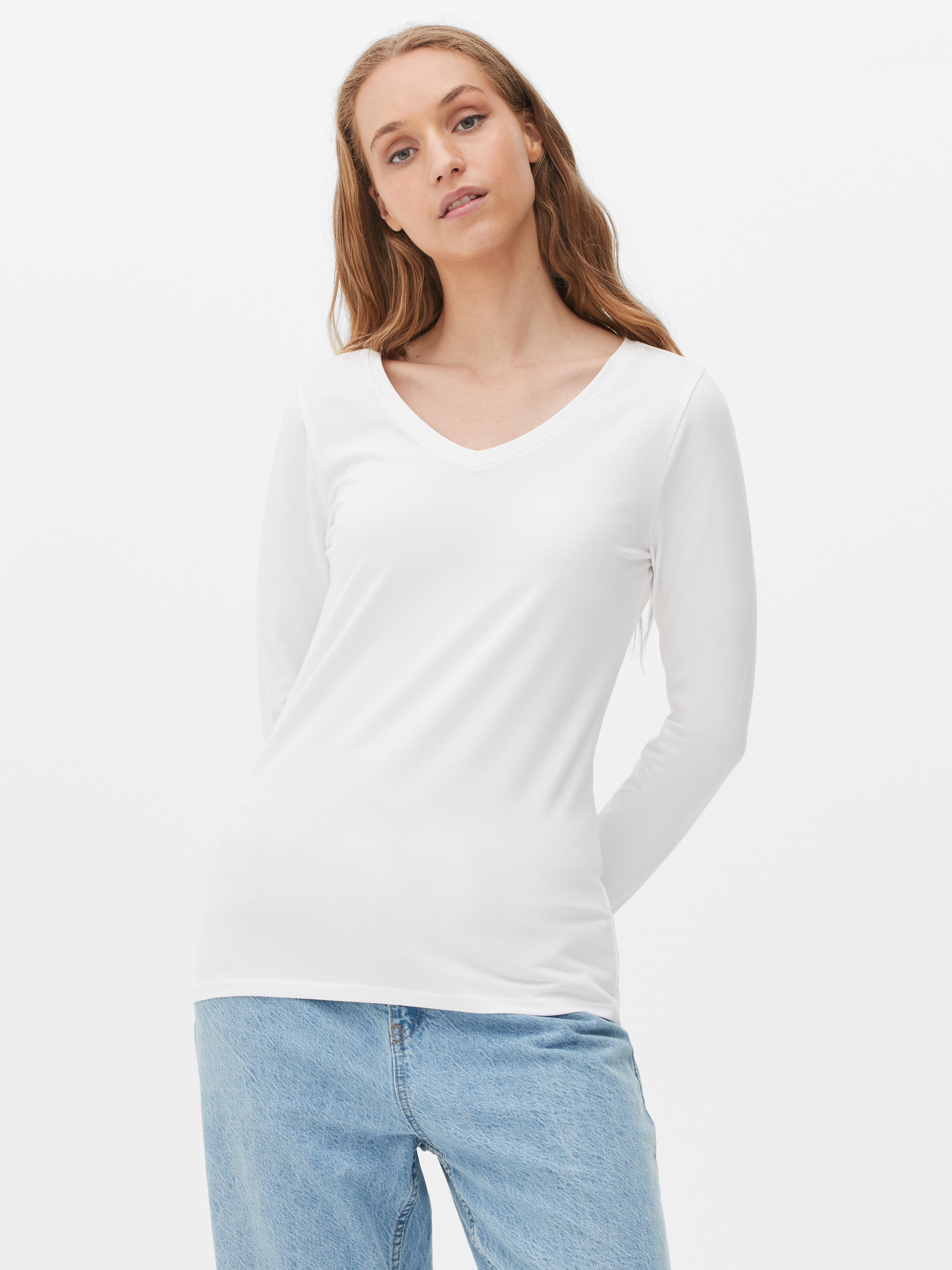 long sleeve v neck white shirt