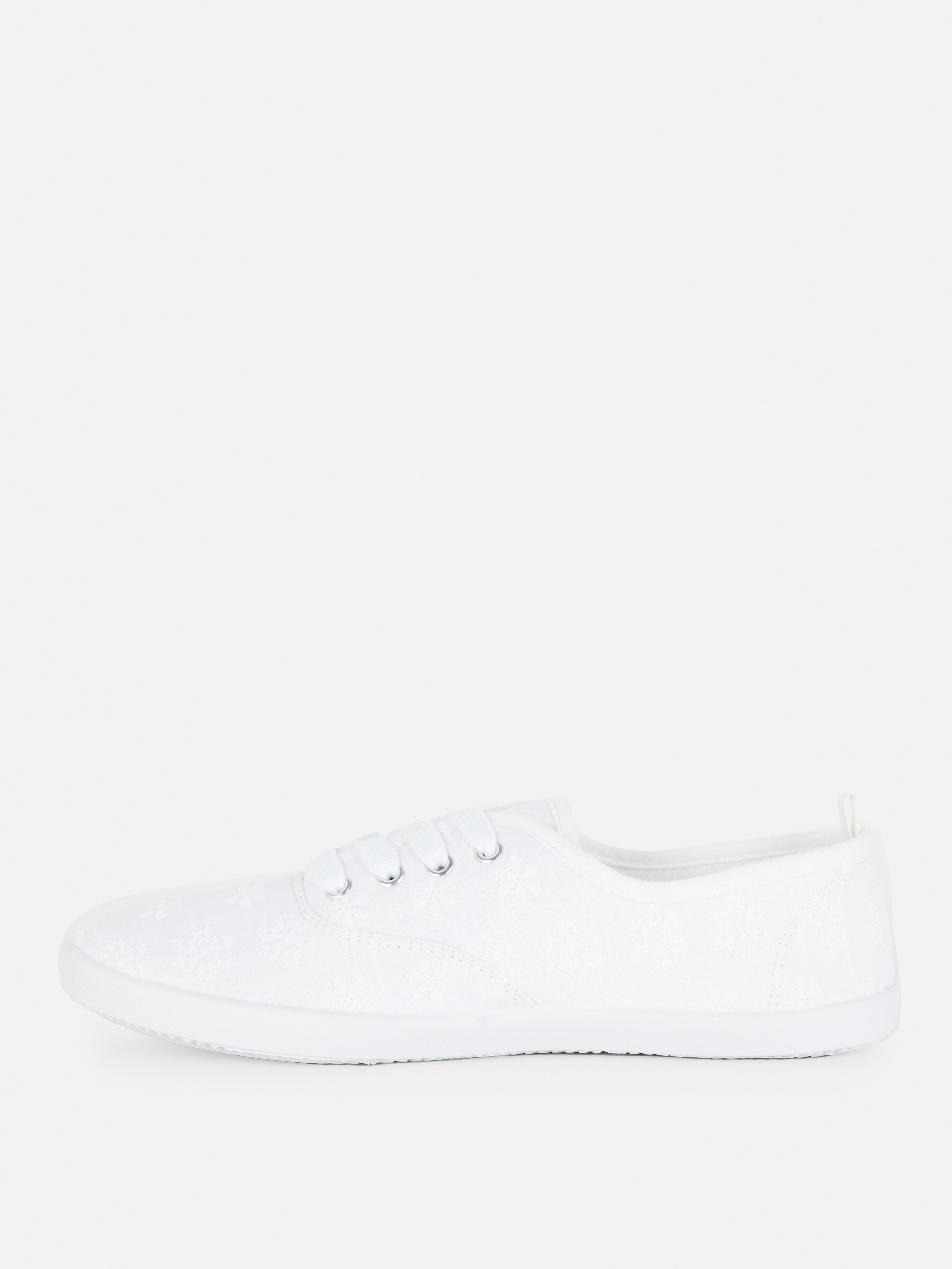 Canvas-Sneaker mit Lochstickerei