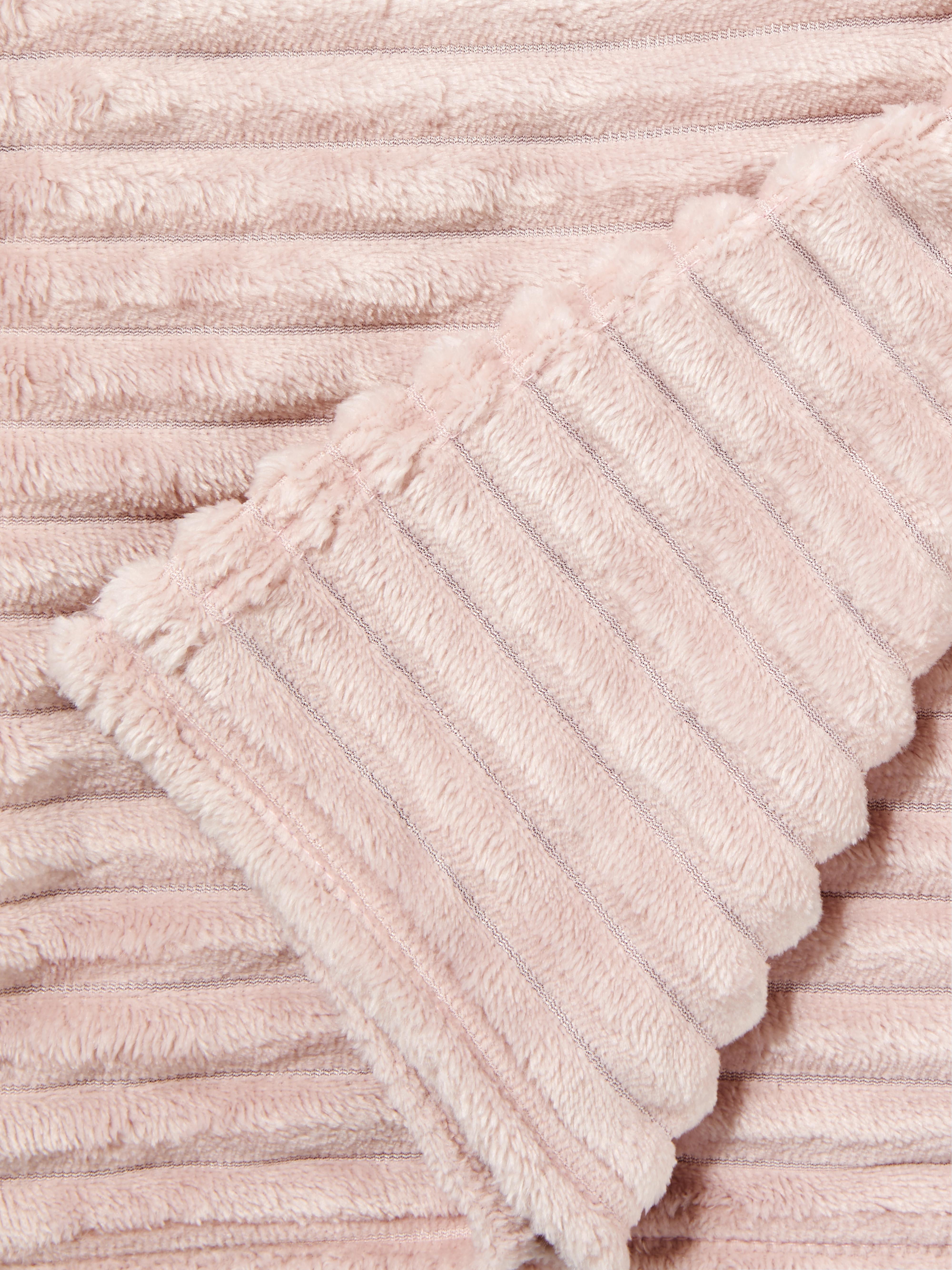 Primark pink throw new arrivals