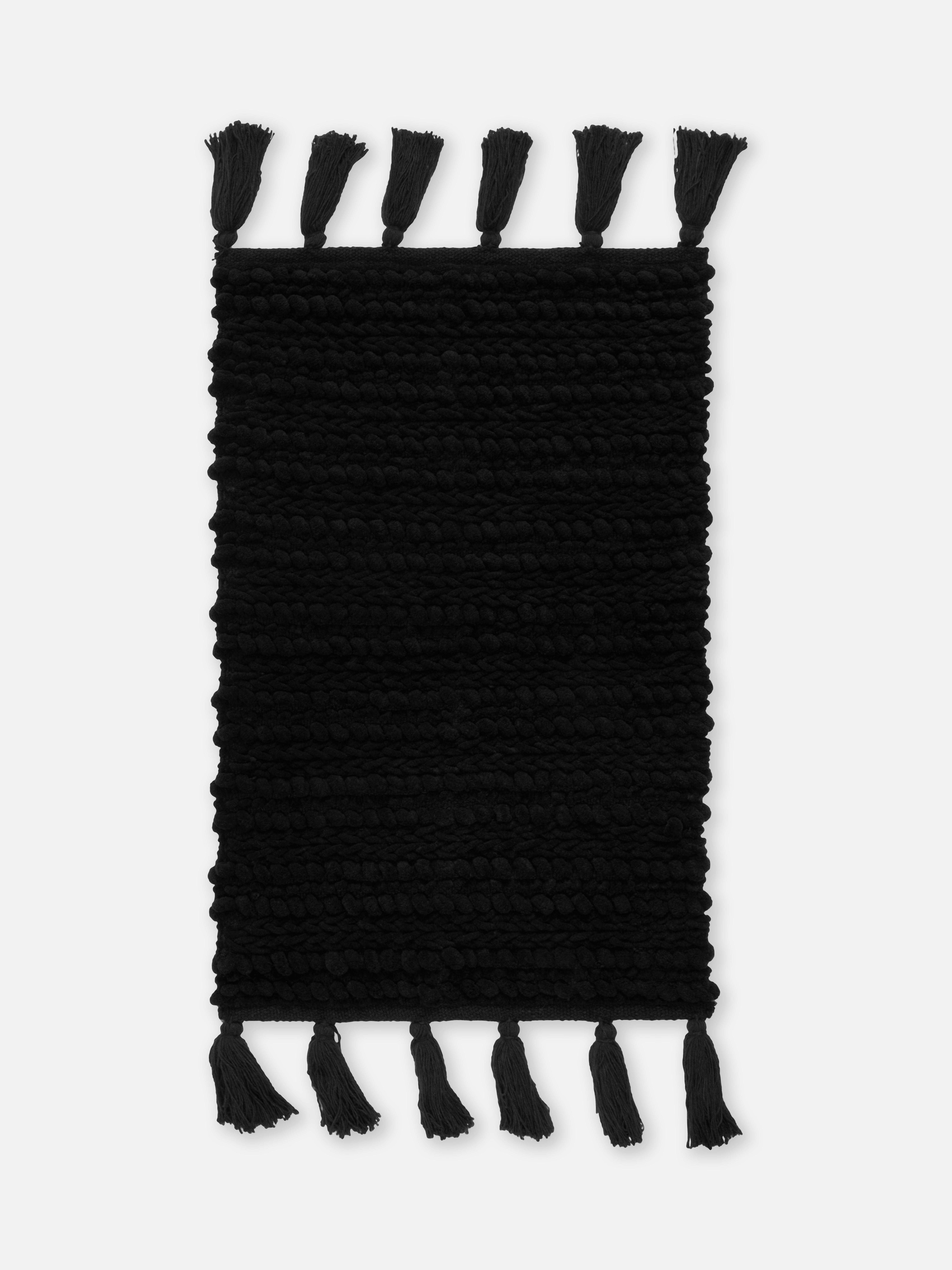 Knit Mat With Tassels