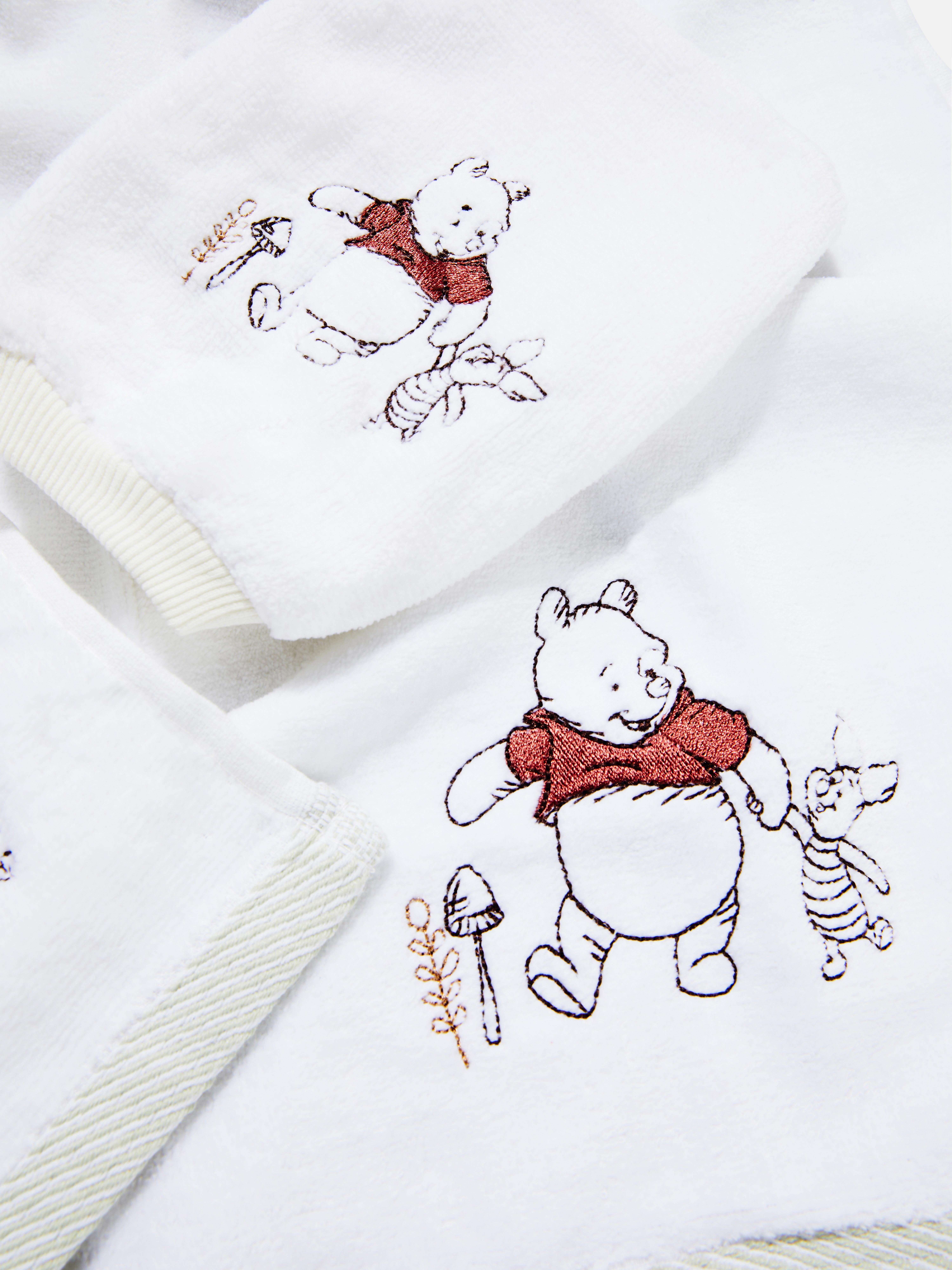Disney's Winnie the Pooh Towel Bale Set