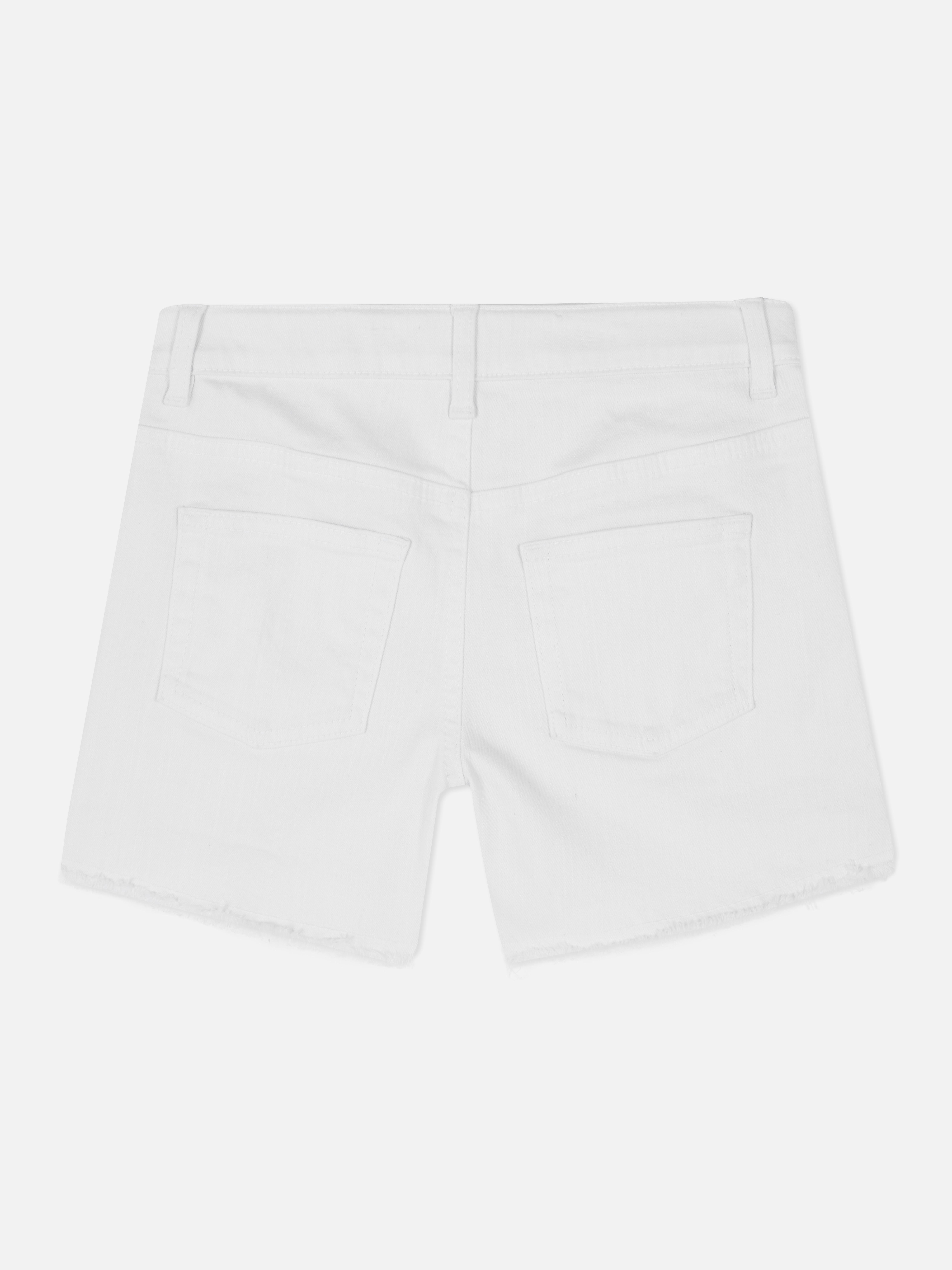 Pantaloncini jeans con orlo sfrangiato