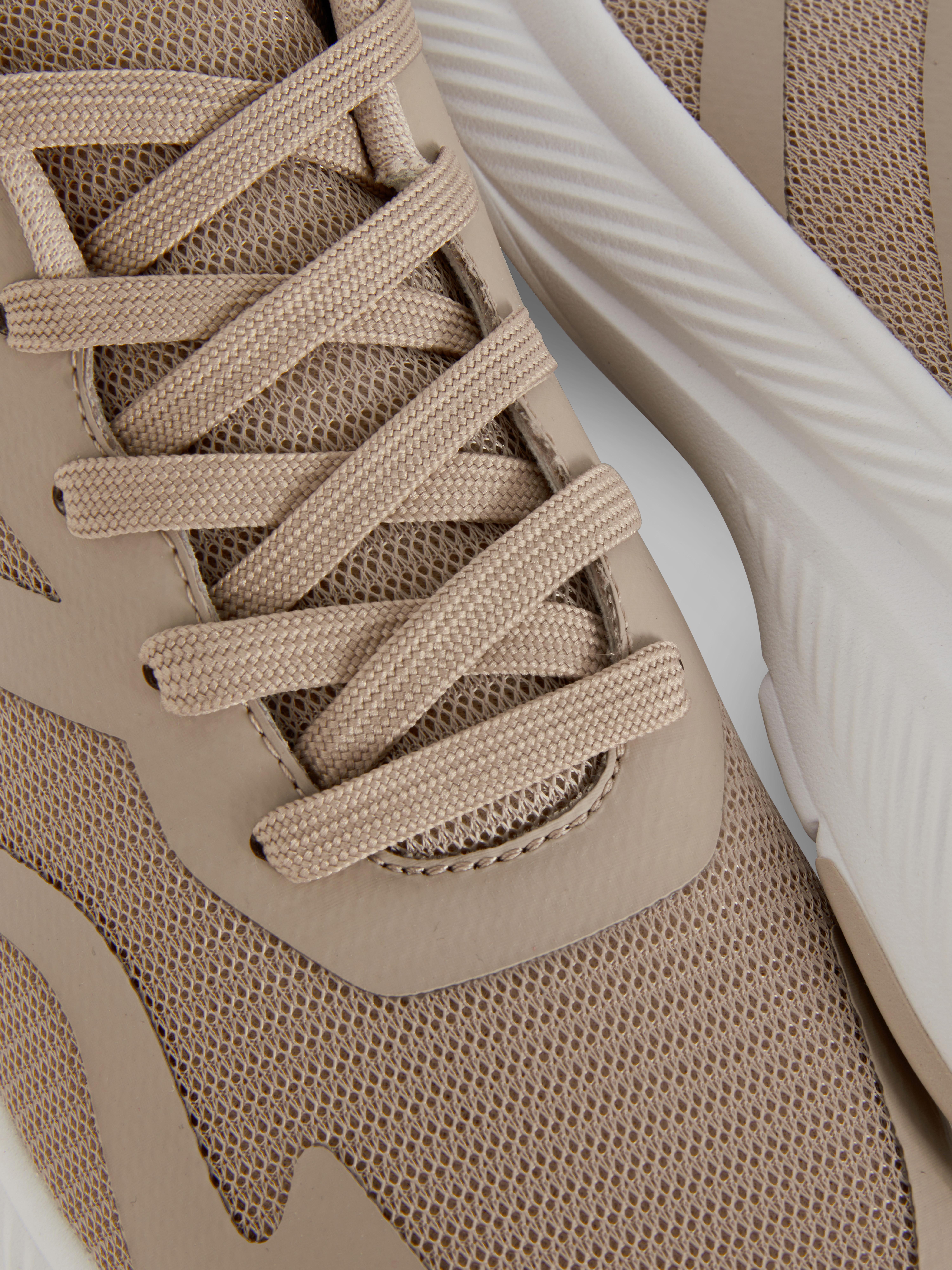 Baskets basses en maille