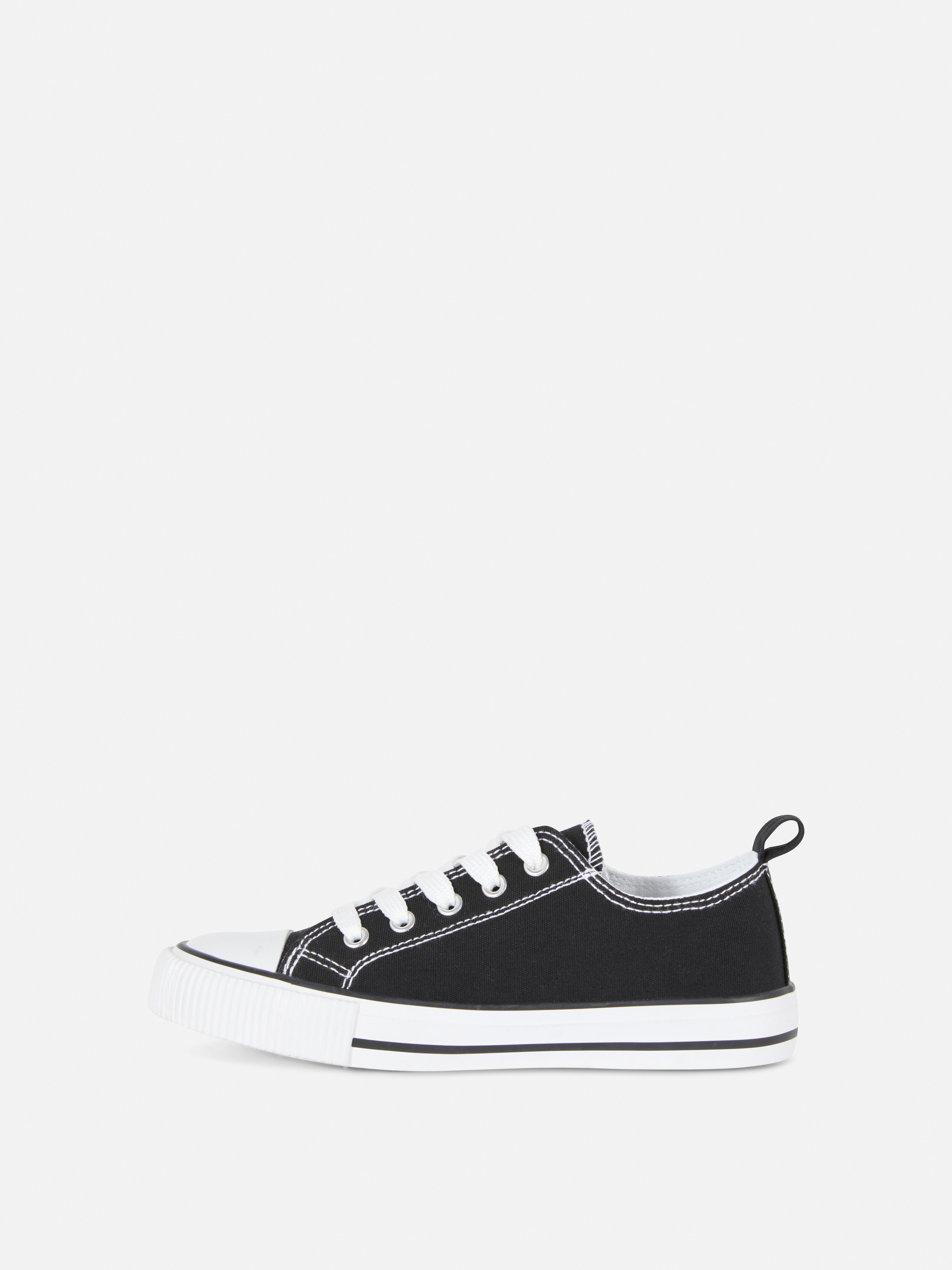 Canvas Low-Top Trainers