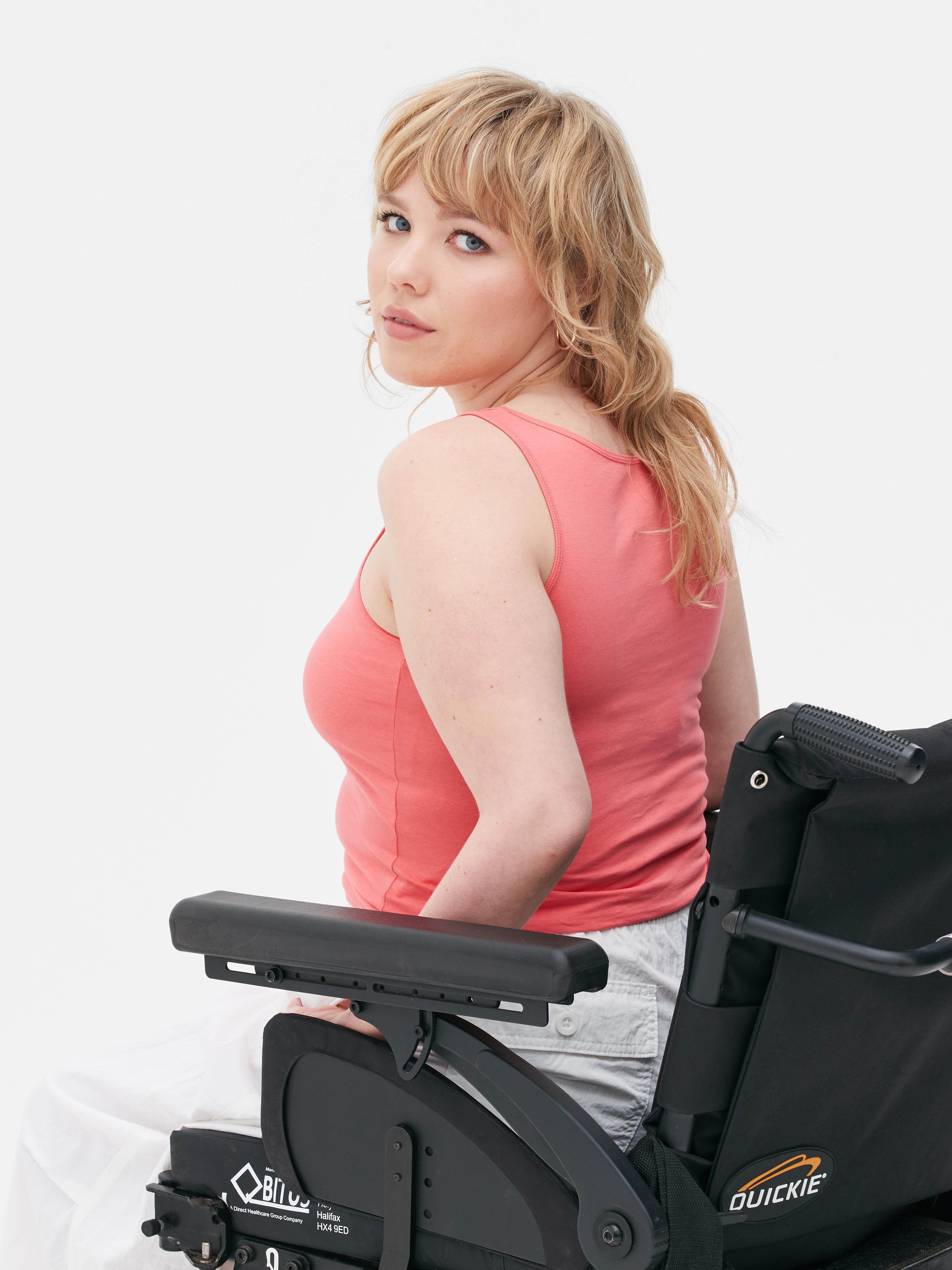 Stretch-Tanktop mit U-Ausschnitt