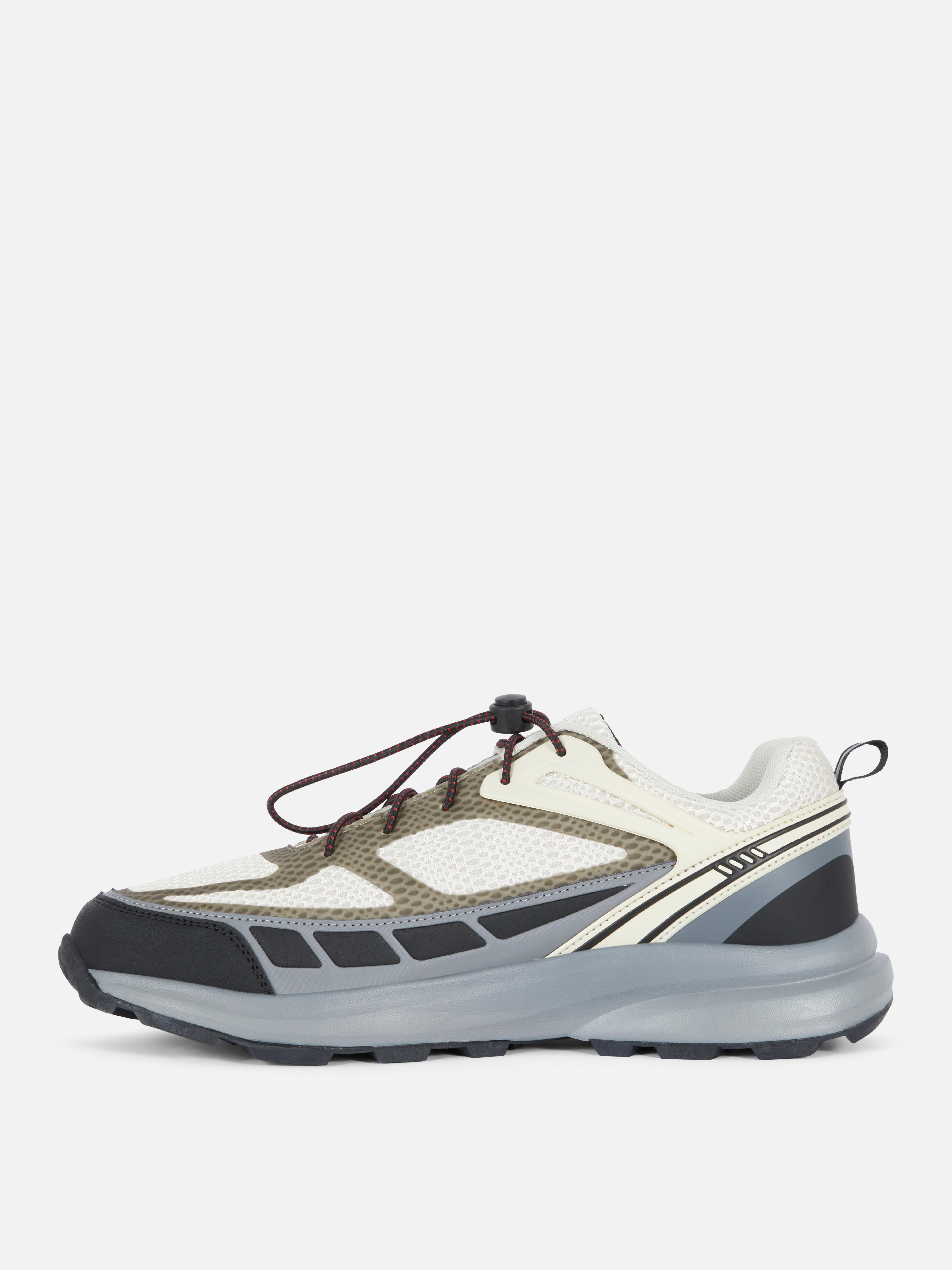 Low-Top Hiking Trainers