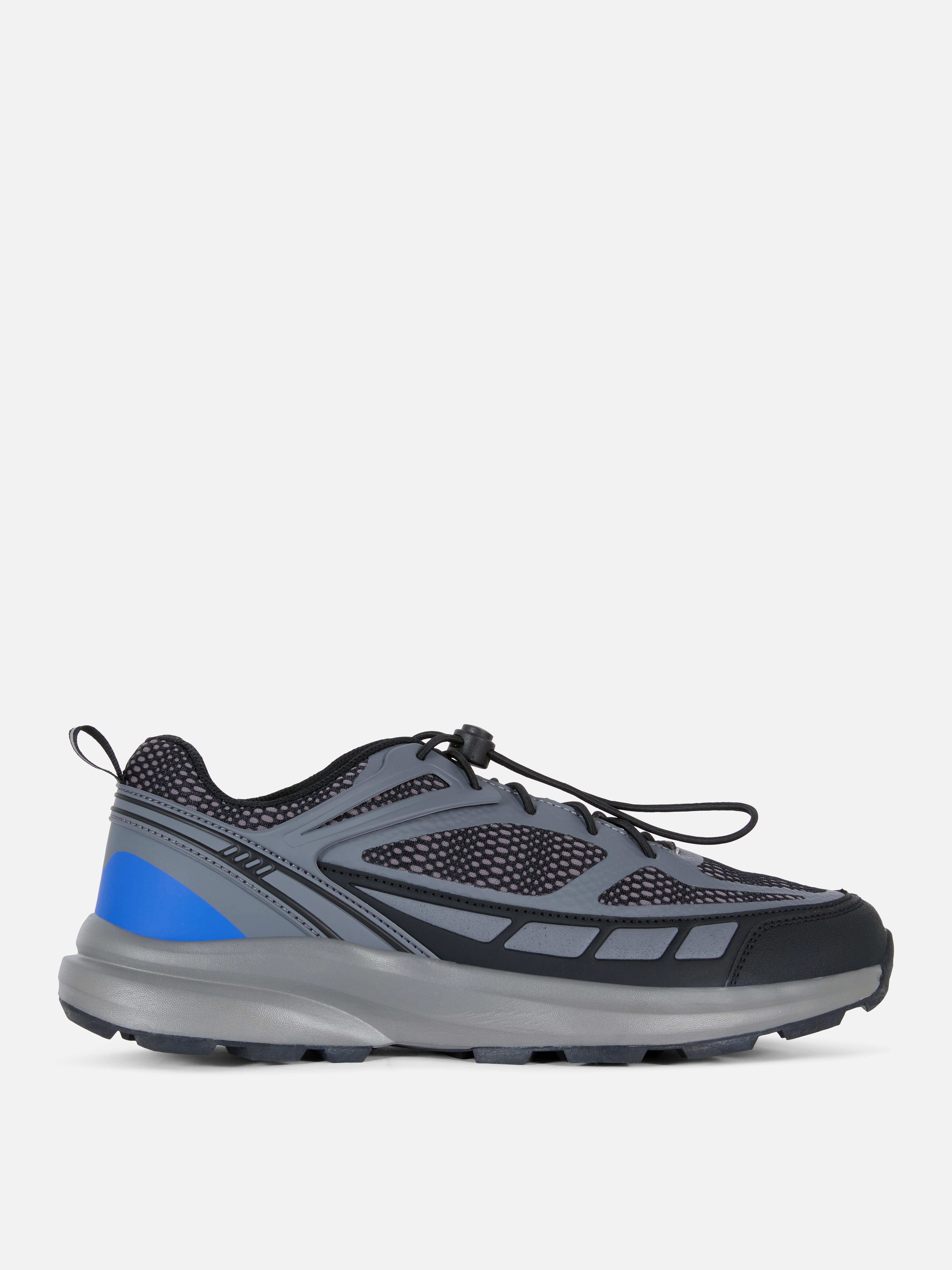 Low-Top Hiking Trainers