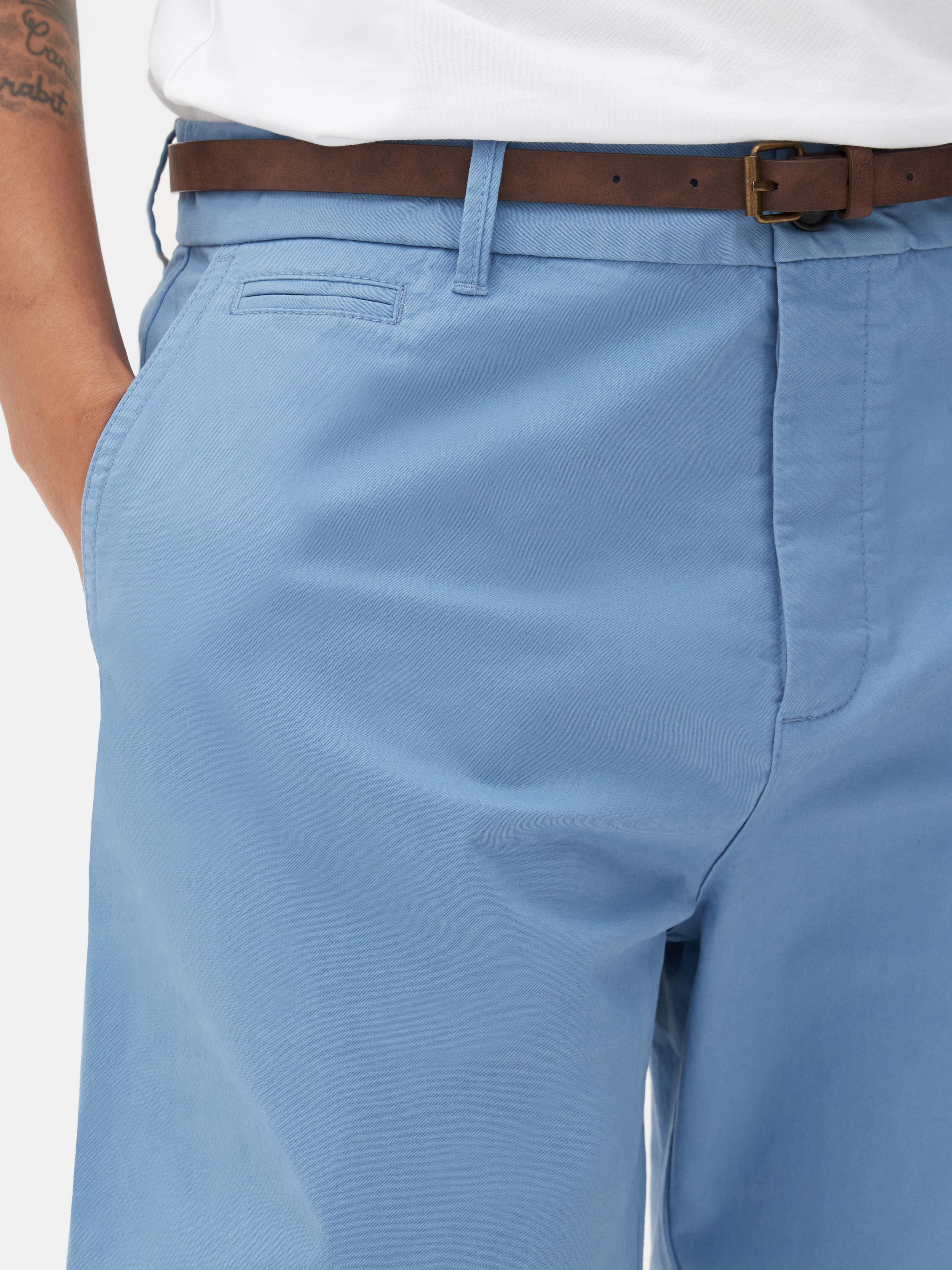 Pantaloni chino corti con cintura