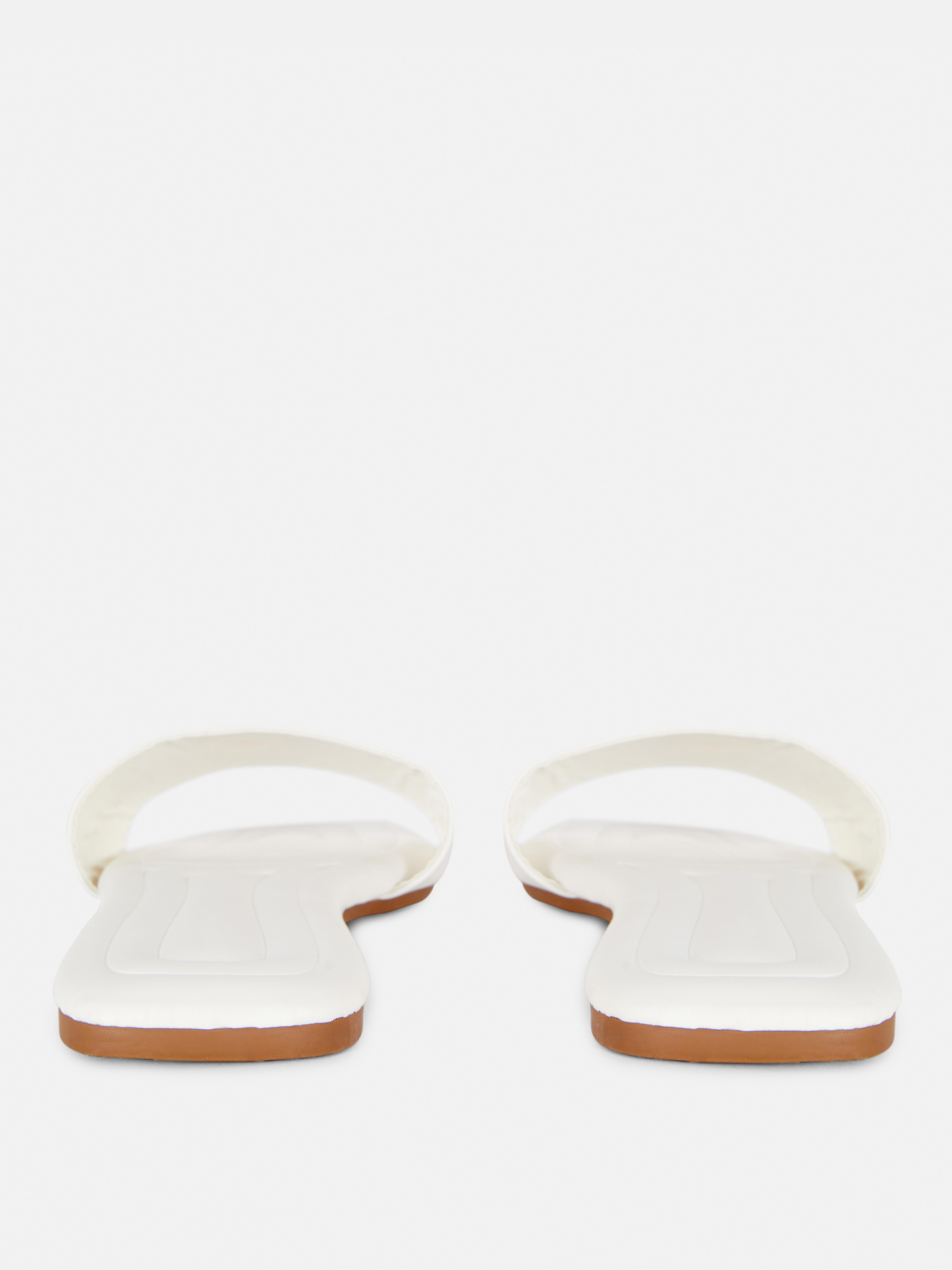 Mules aus Kunstleder