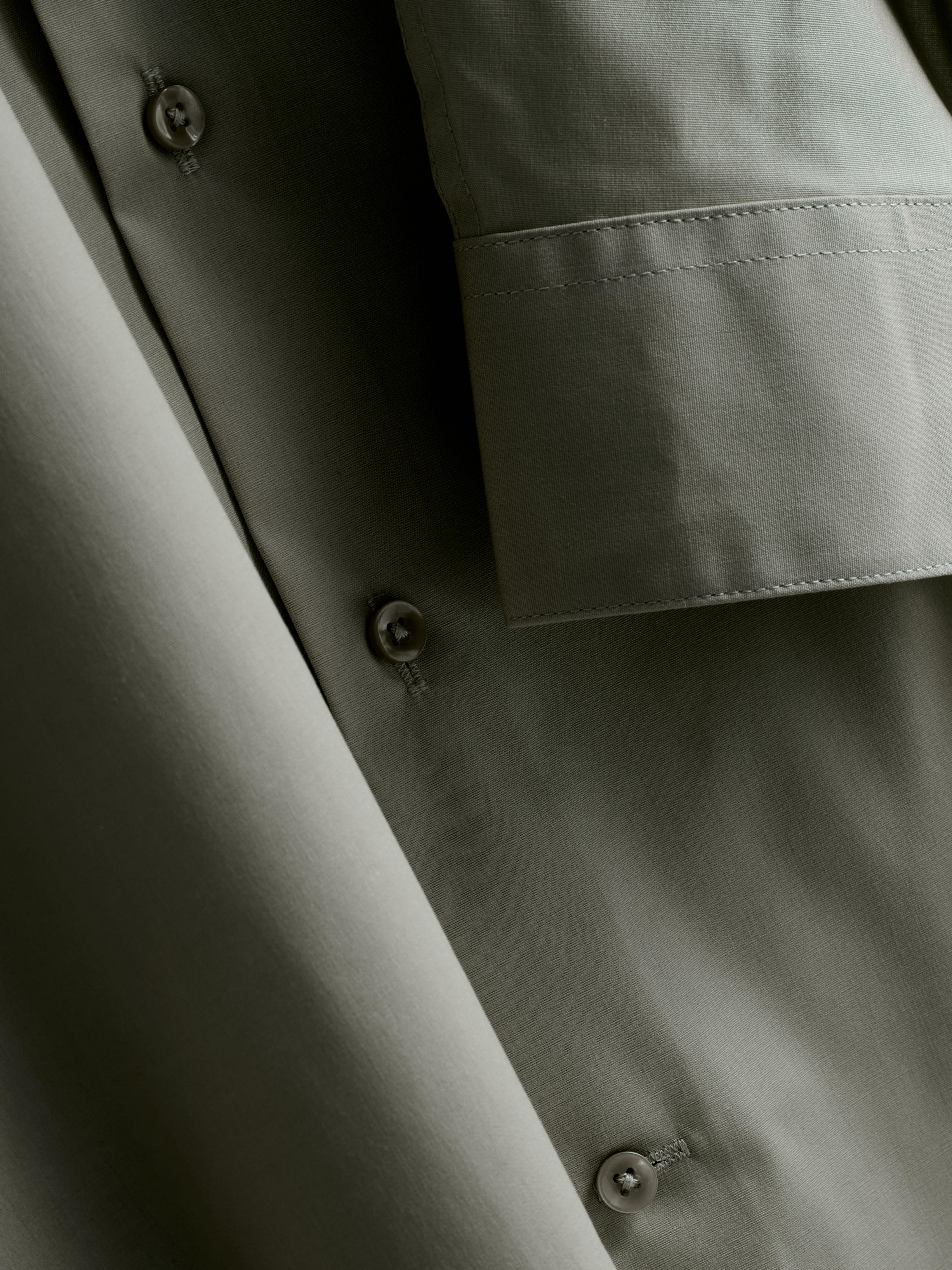 Slim Fit Stretch Button-Up Shirt