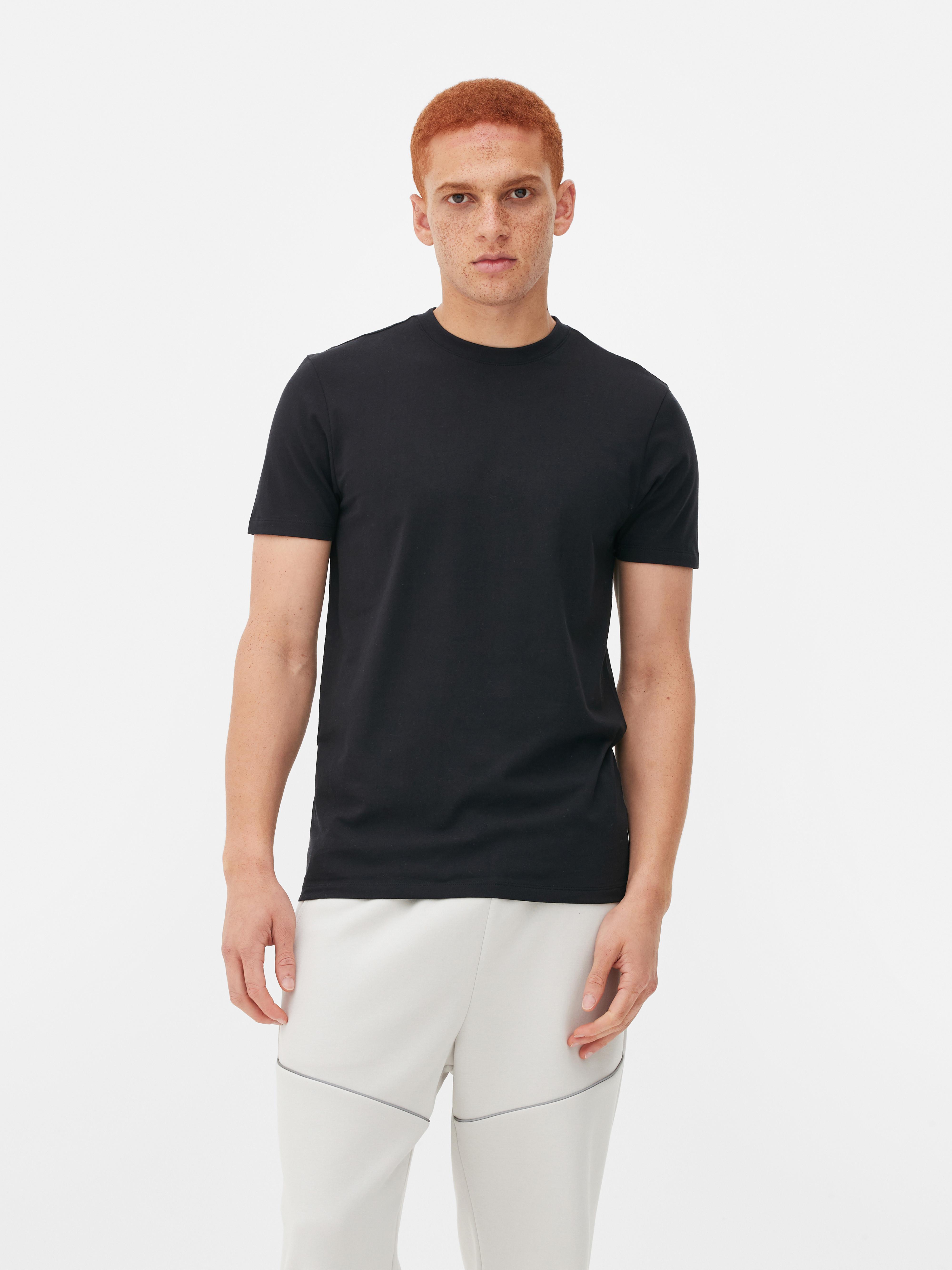 Mens Black Short Sleeve Regular Fit T-shirt | Primark