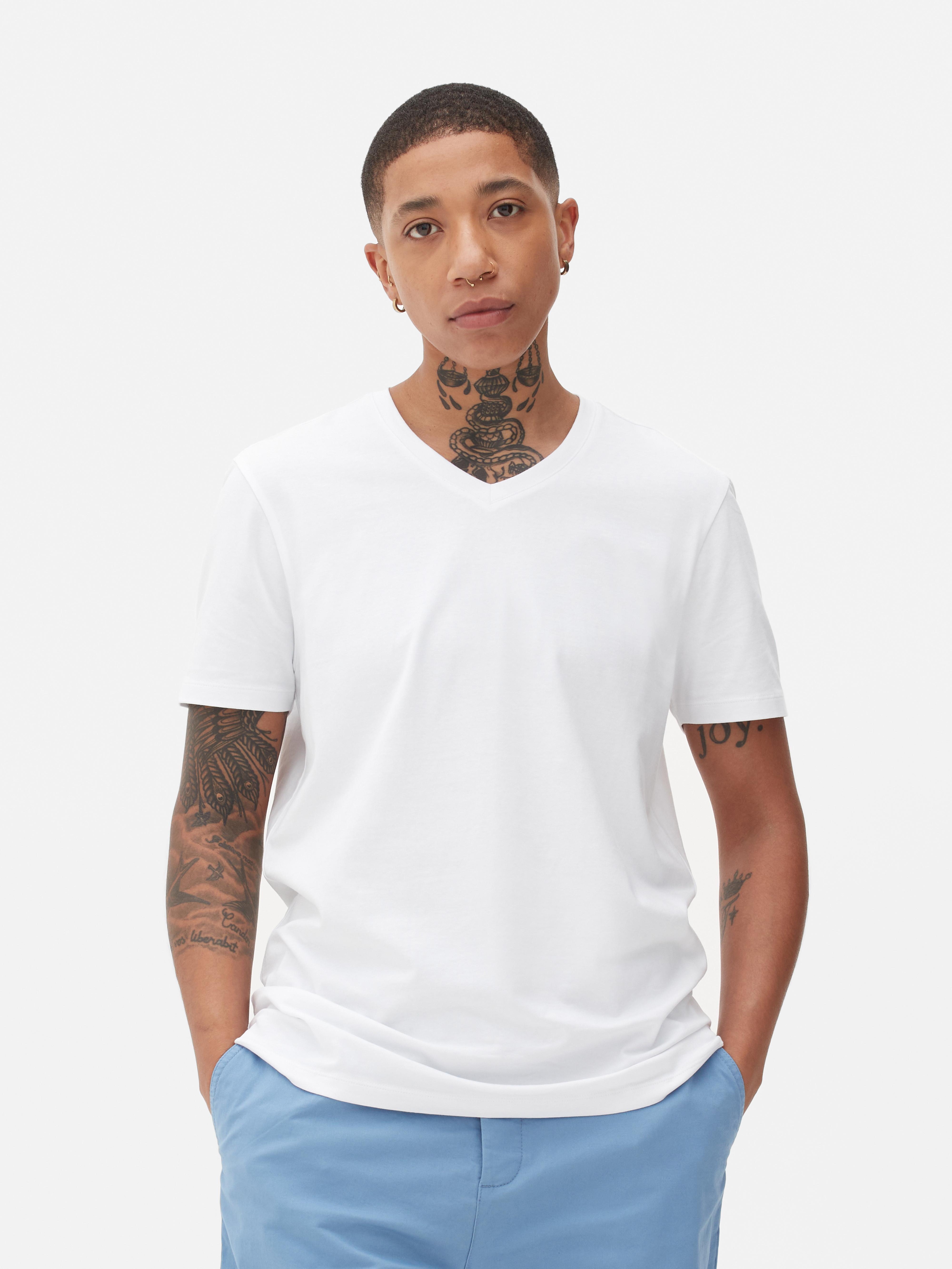 Men V-Neck Tee – OXWHITE