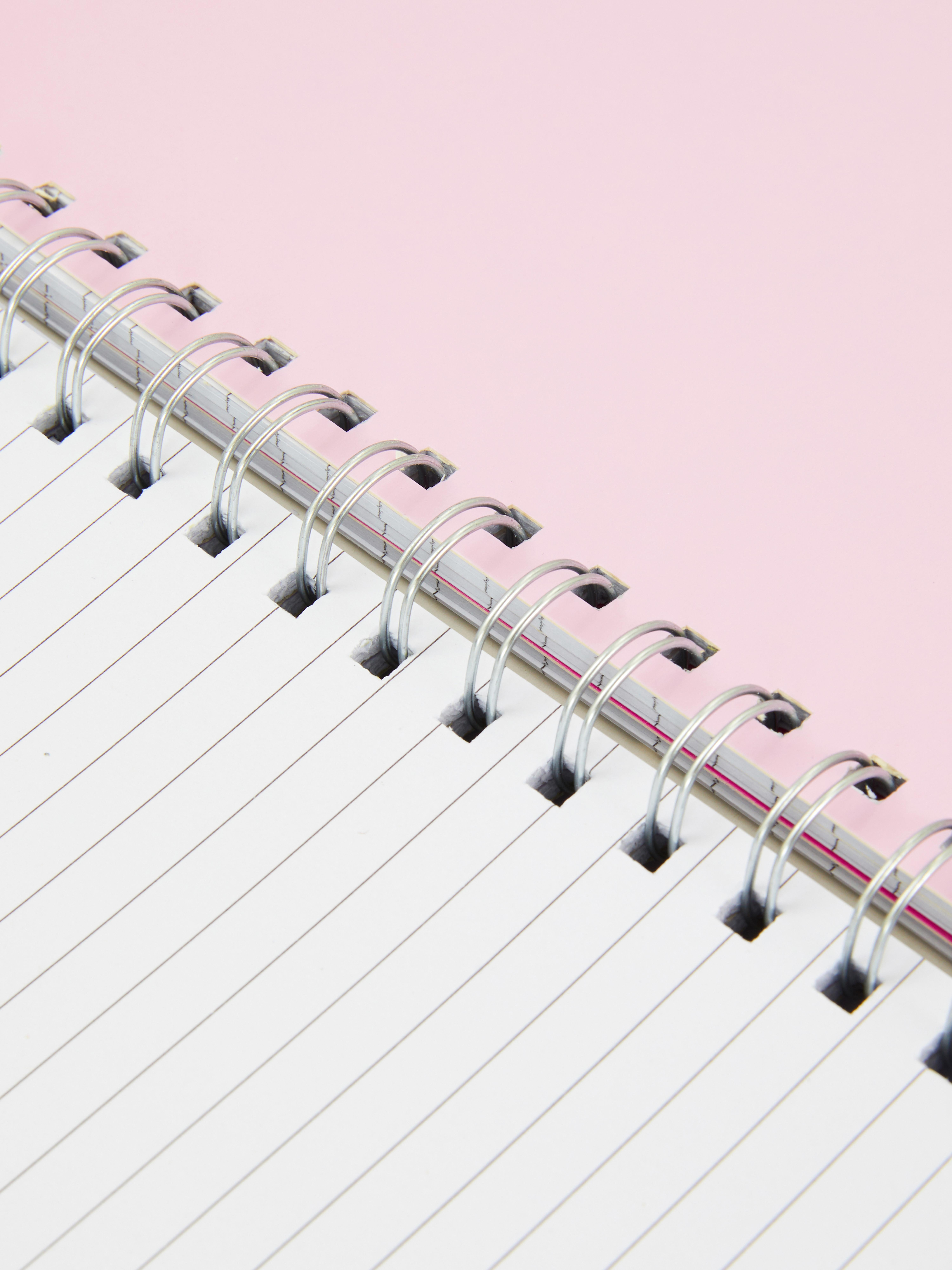 Bratz A4 Divider Notebook