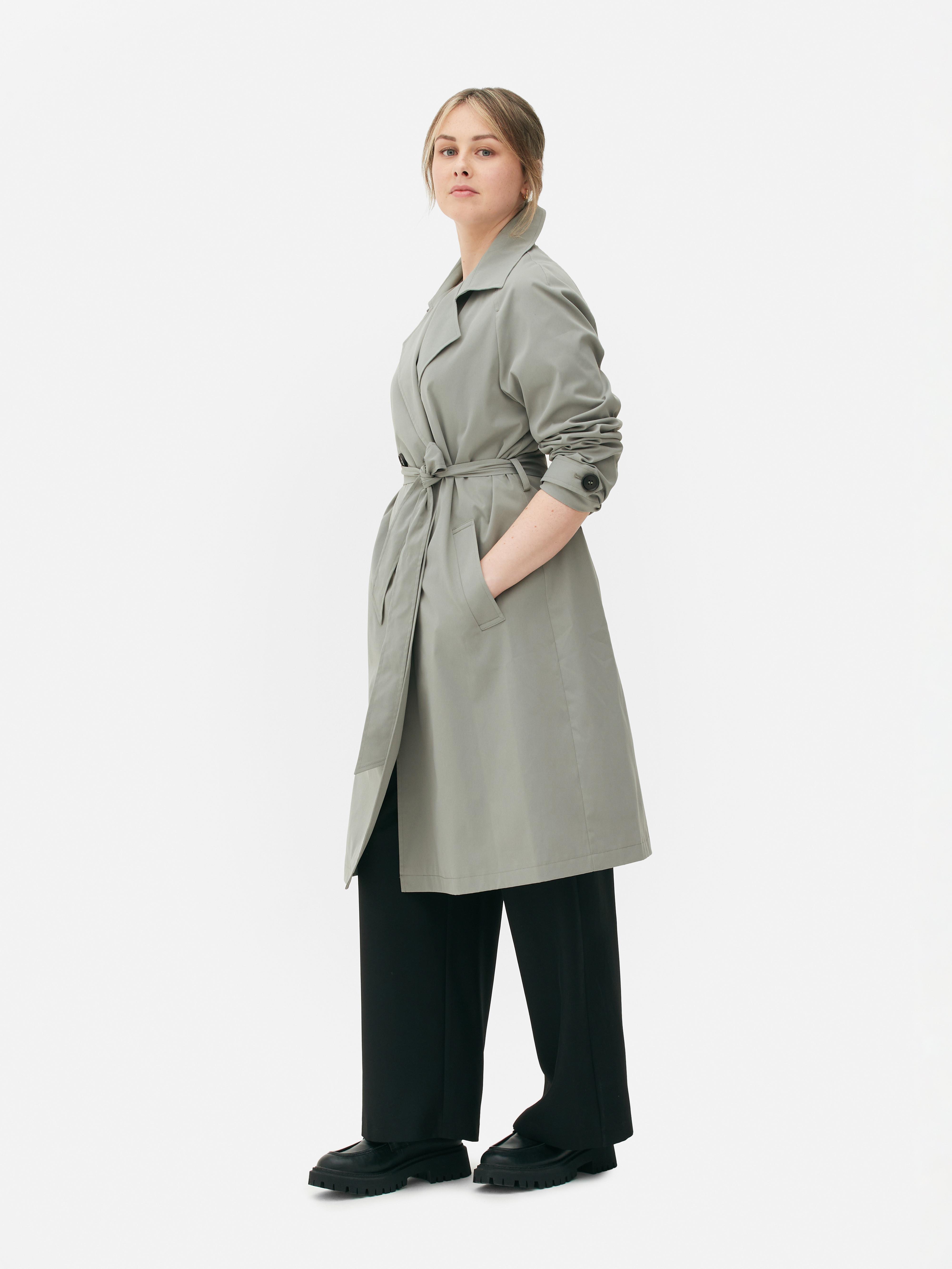 Klassischer zweireihiger Trenchcoat