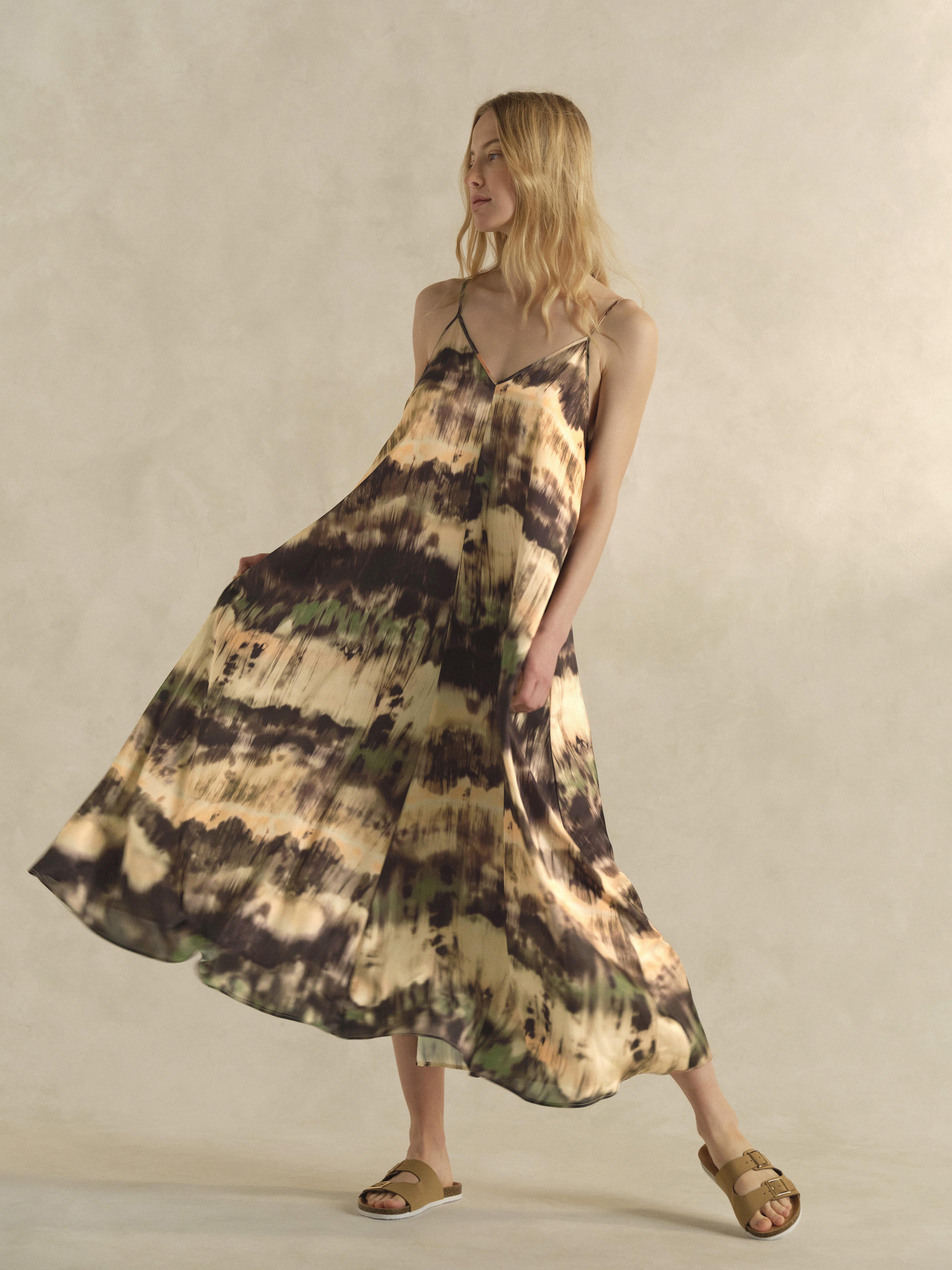 Trapezförmiges Kleid mit abstraktem Print Mehrfarbig