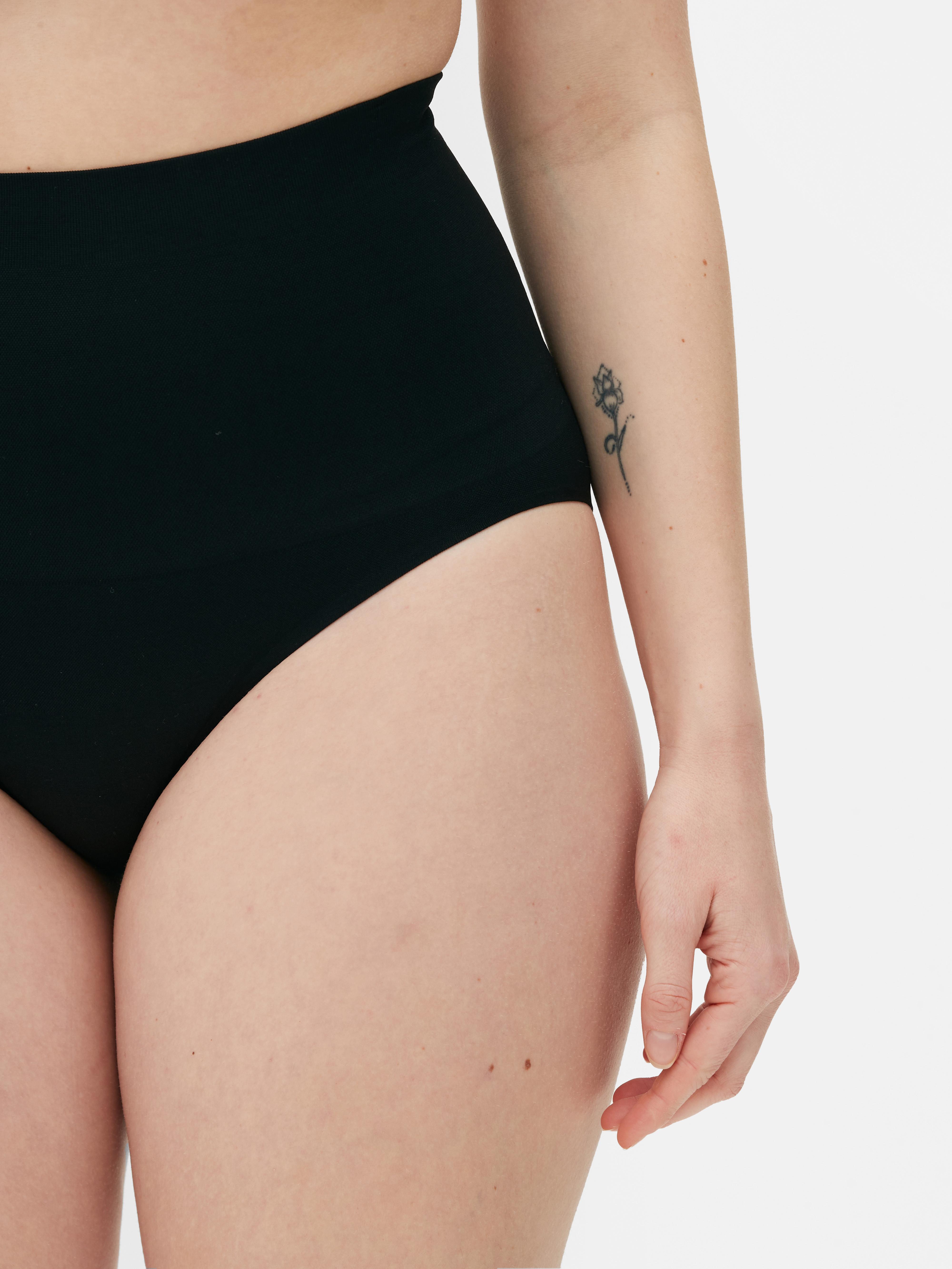 Seamfree High-Waisted Briefs