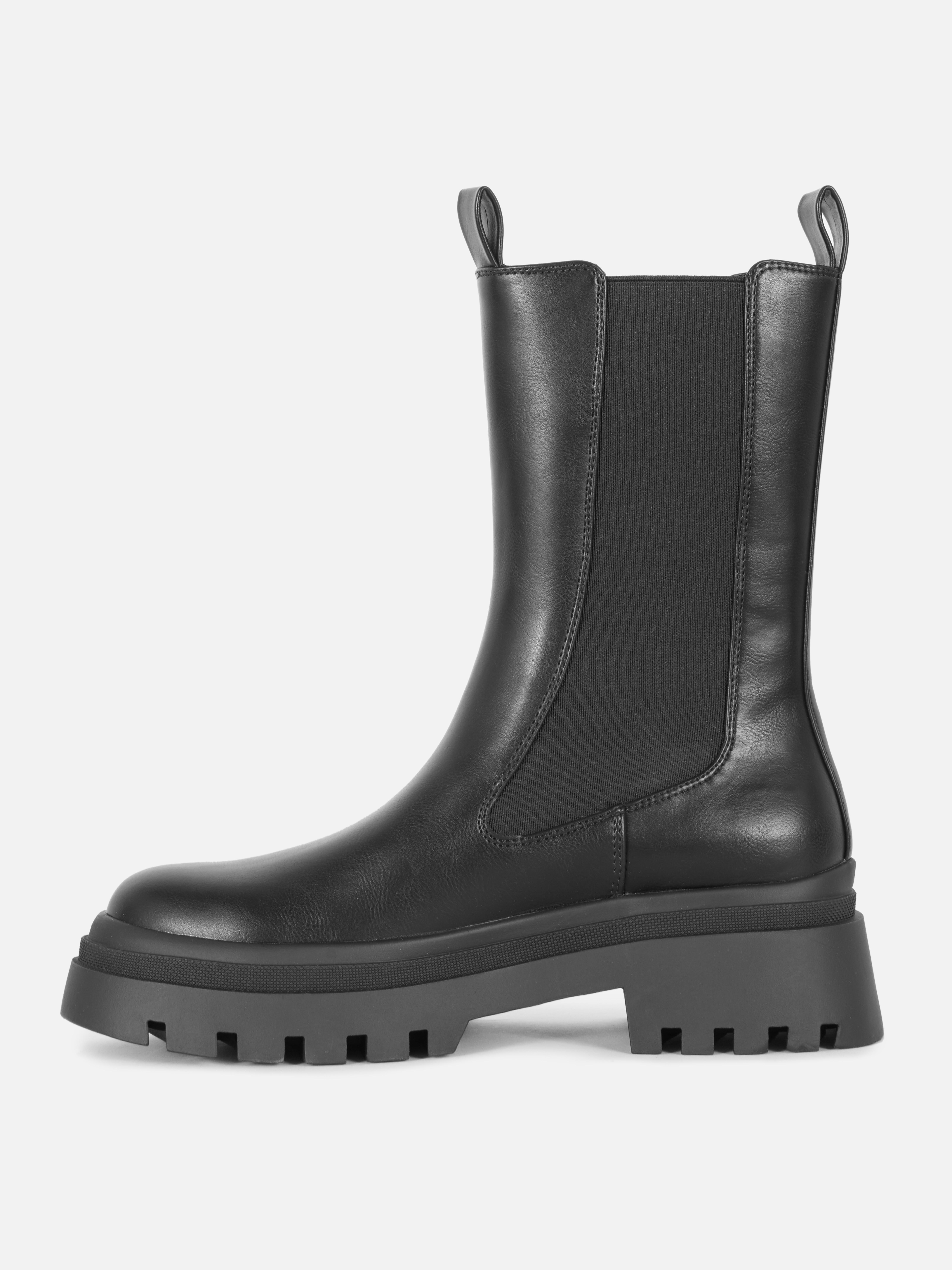 Műbőr vastag talpú csizma