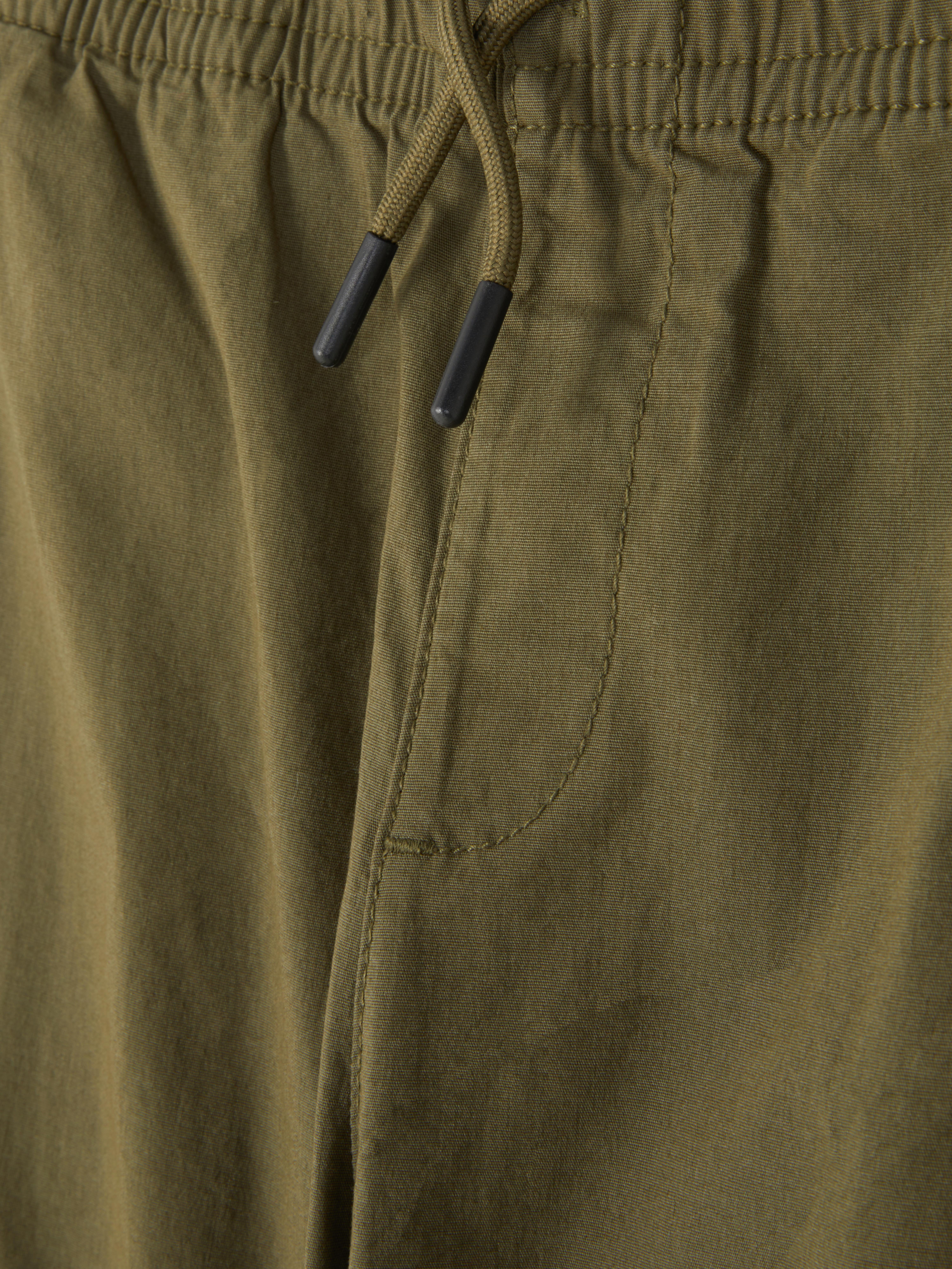 Pantaloni cargo con coulisse