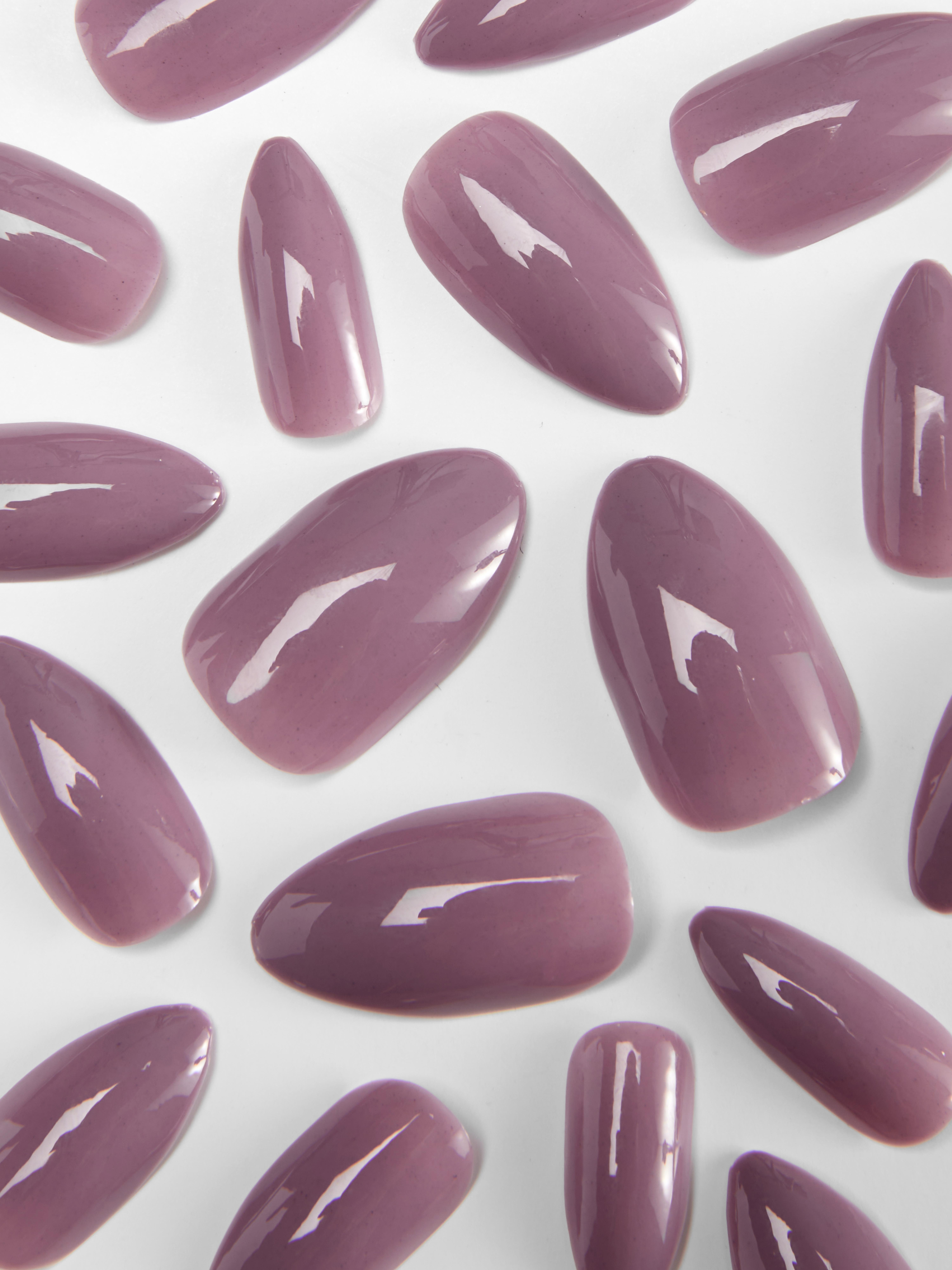 PS... Pointed Gloss False Nails