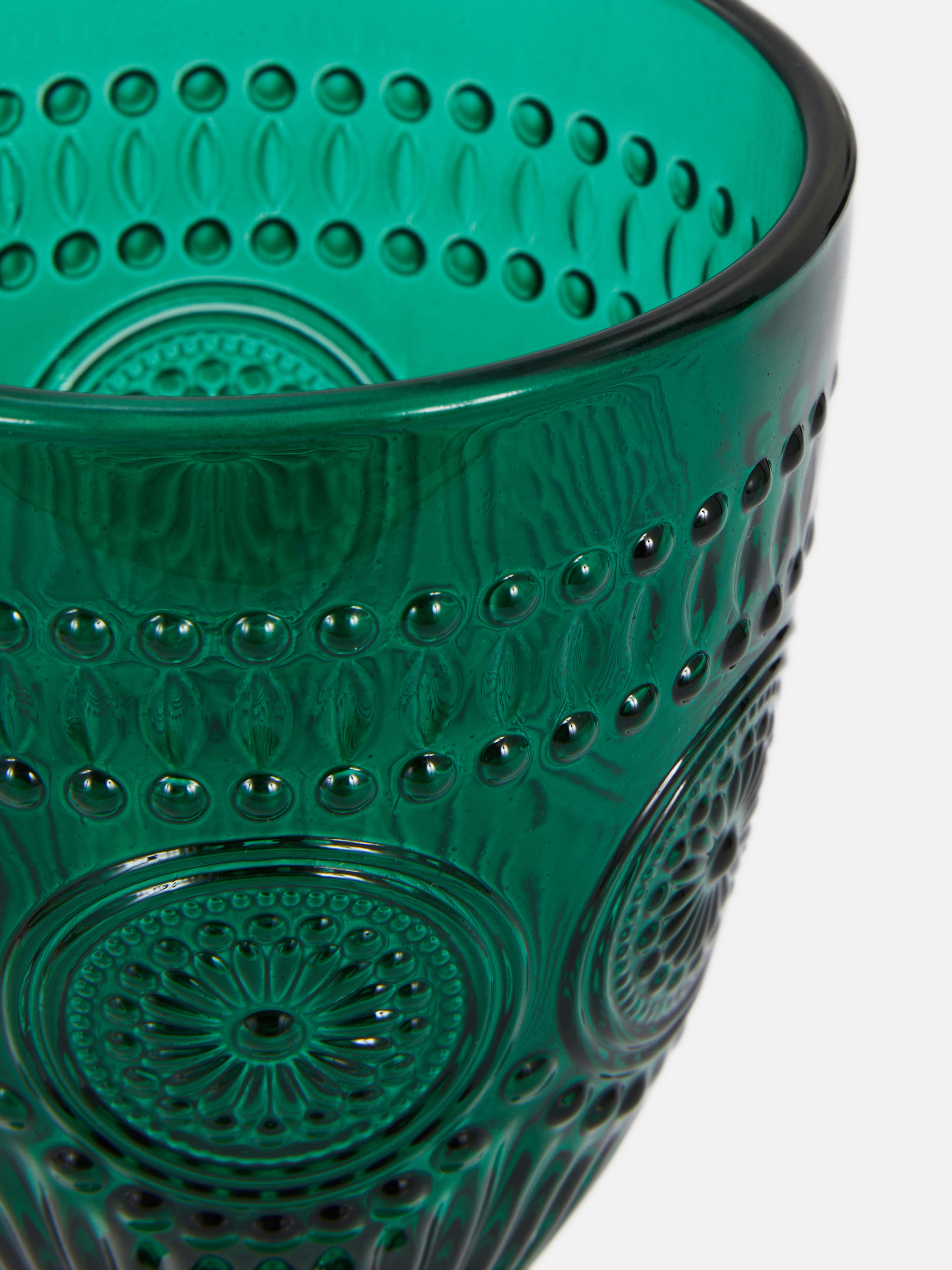 Weinglas mit Prägung