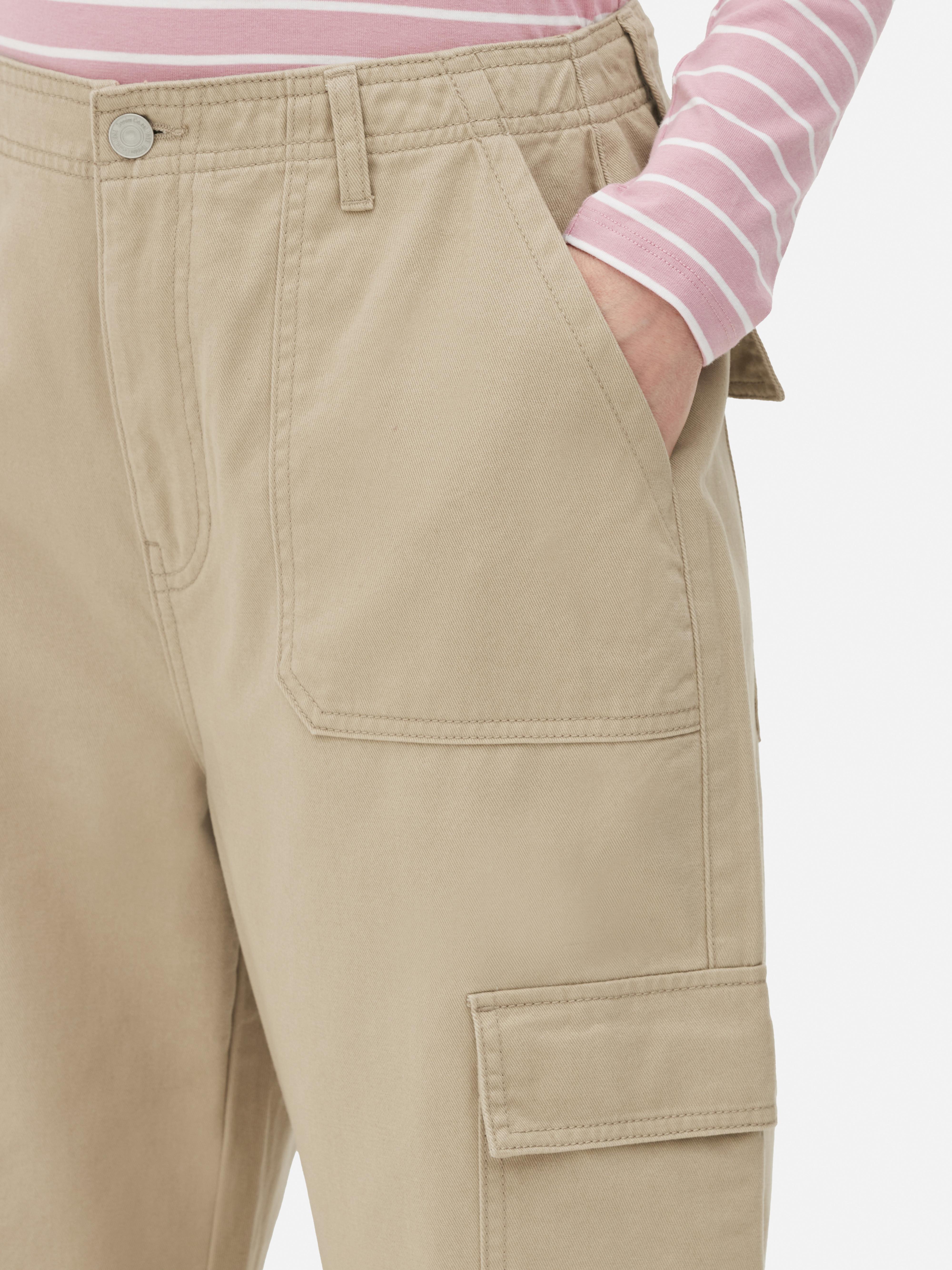 Nadie mete en el probador este pantalón ancho de pinzas beige de 22 € de  Primark