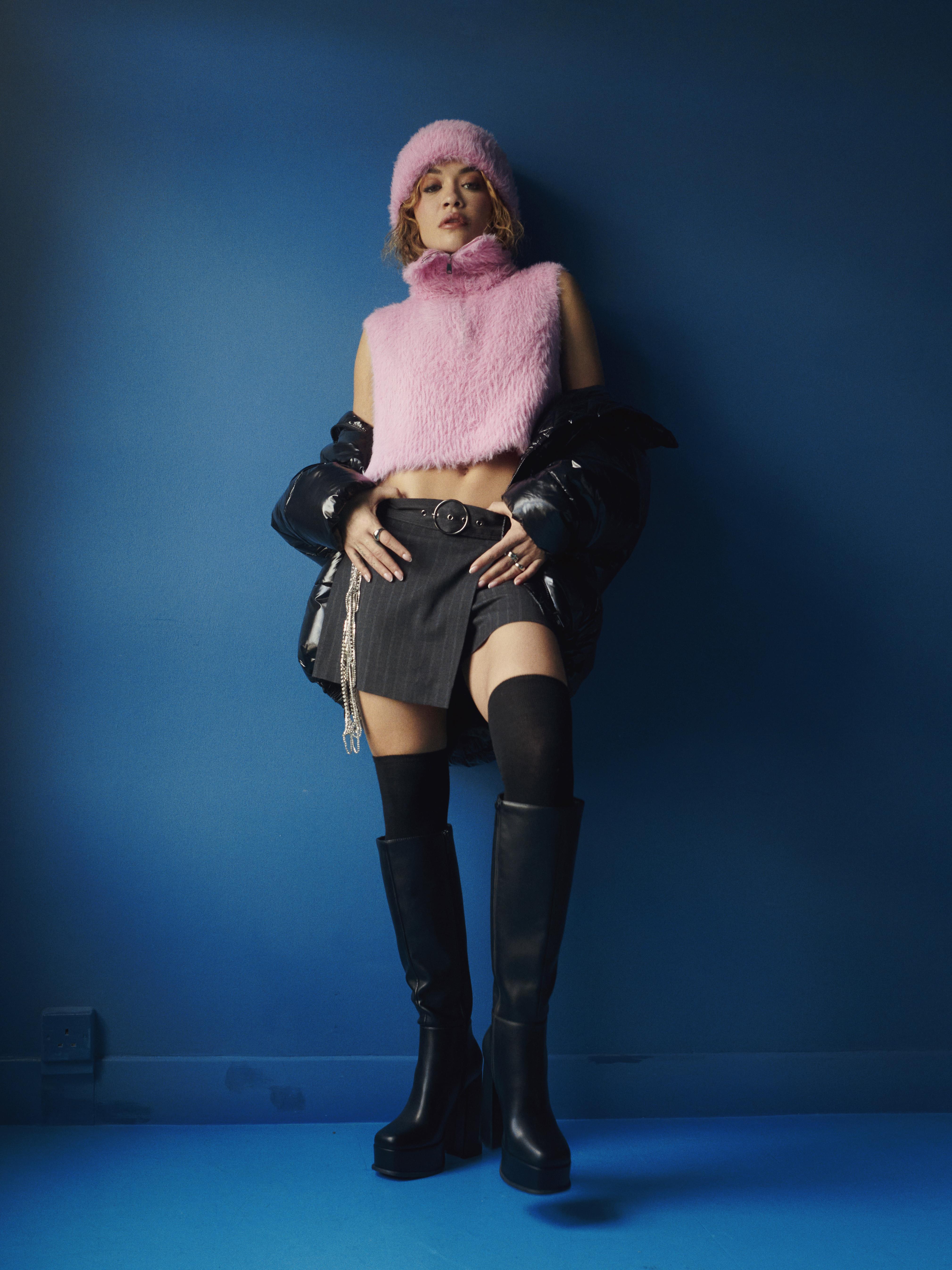 Mini jupe-short à rayures fines Rita Ora