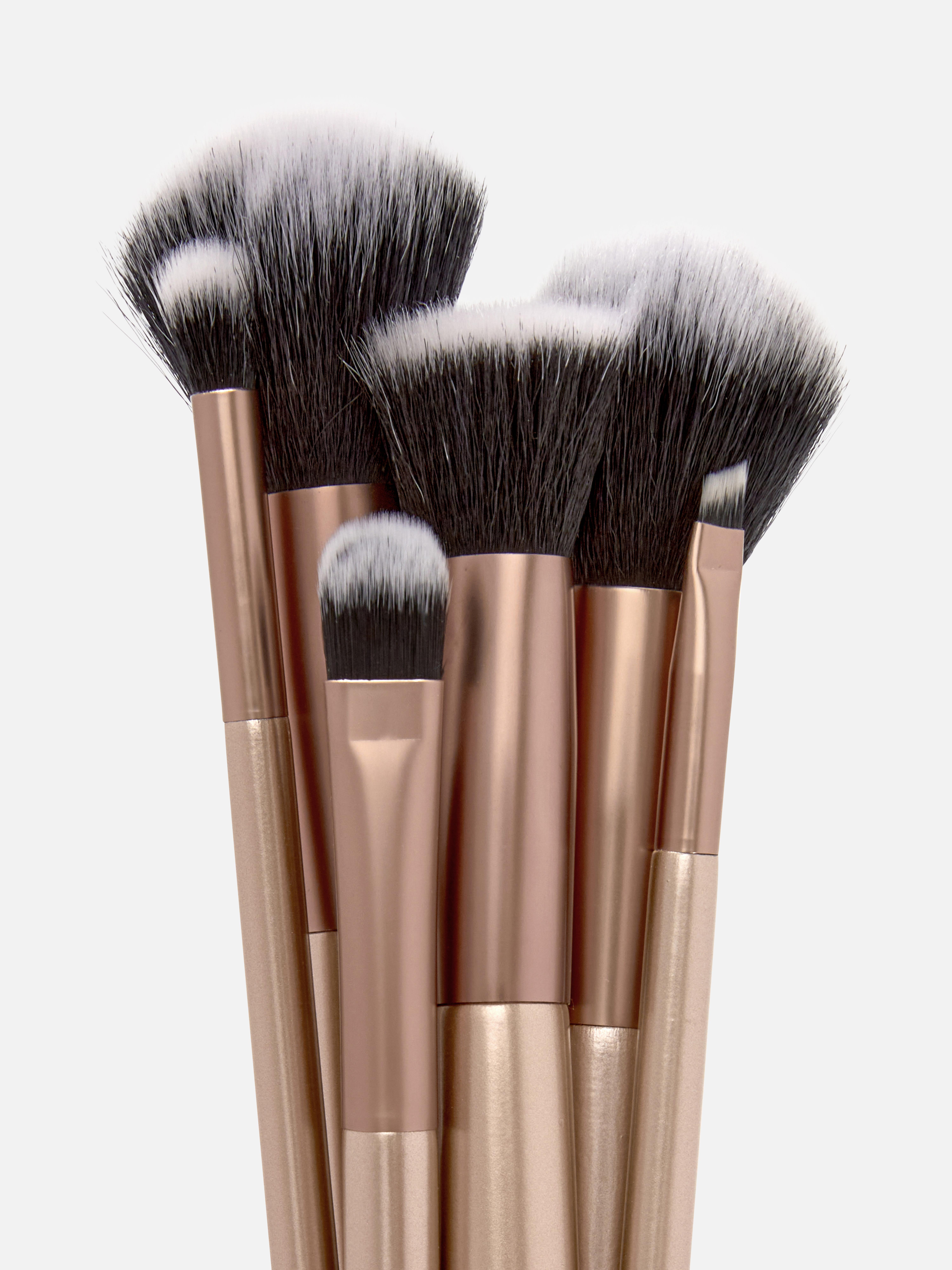 PS... Essential Makeup Brush Set