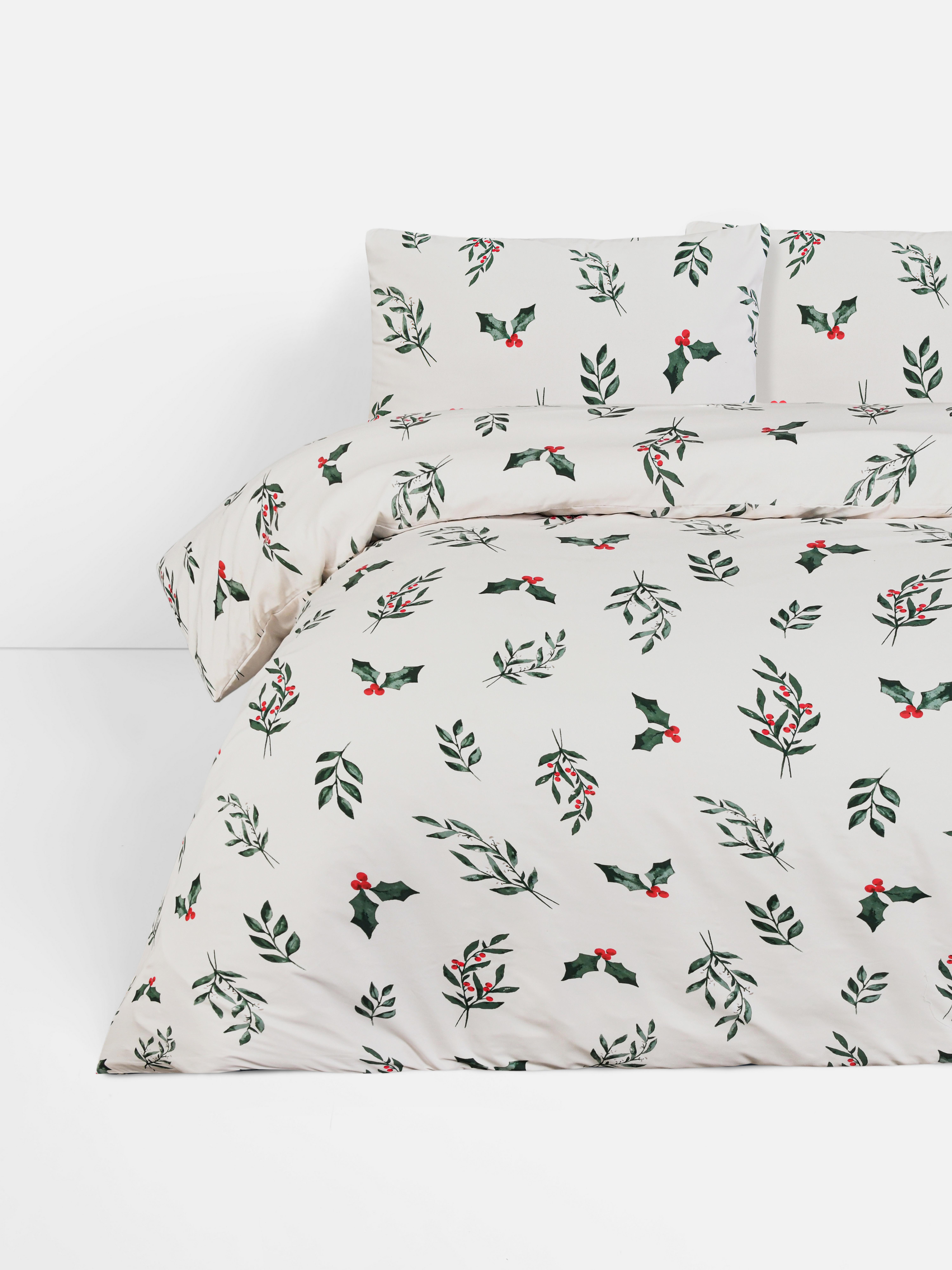 White Christmas Mistletoe Double Duvet Cover Set
