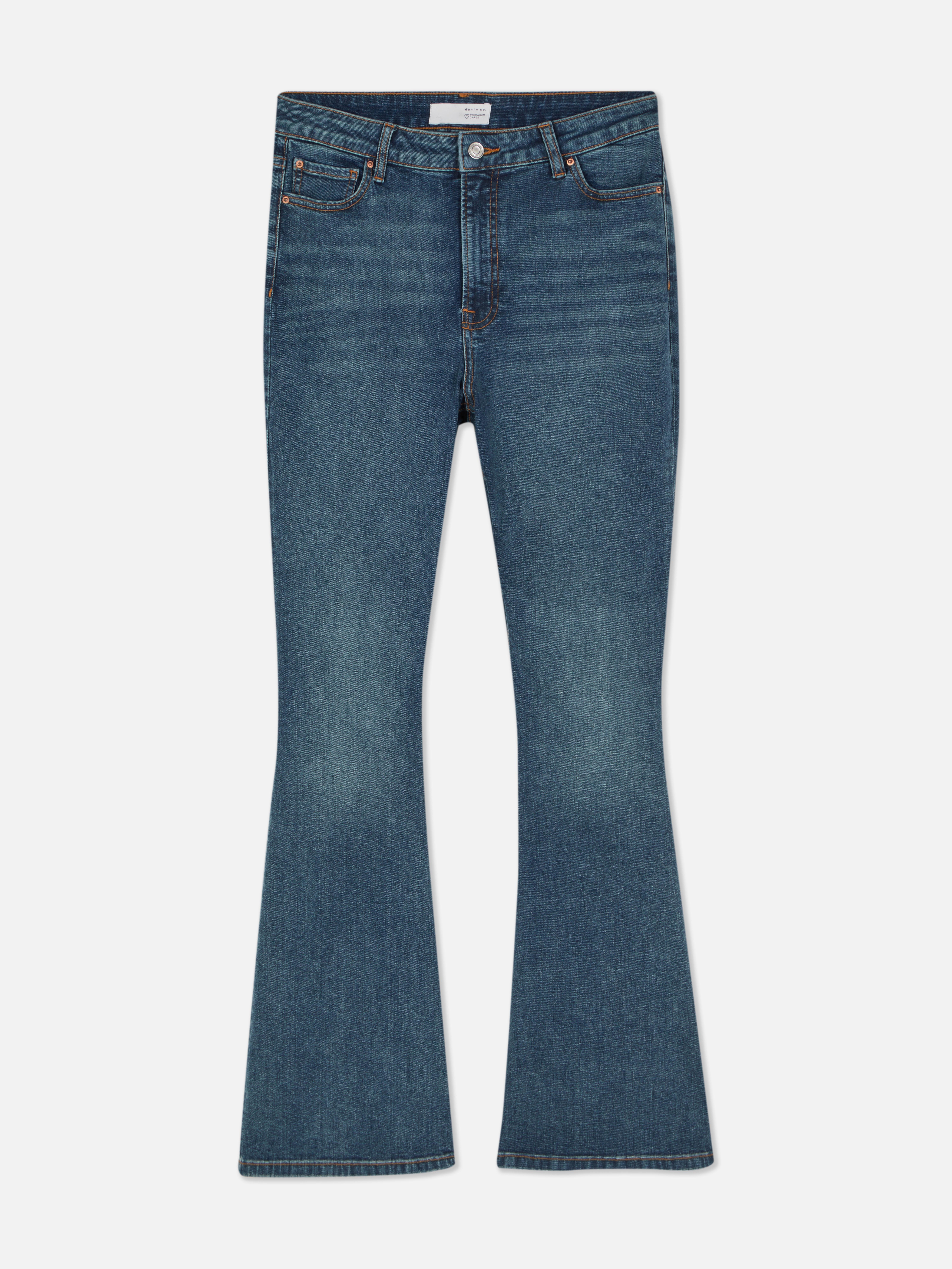 Jeans svasati a vita alta