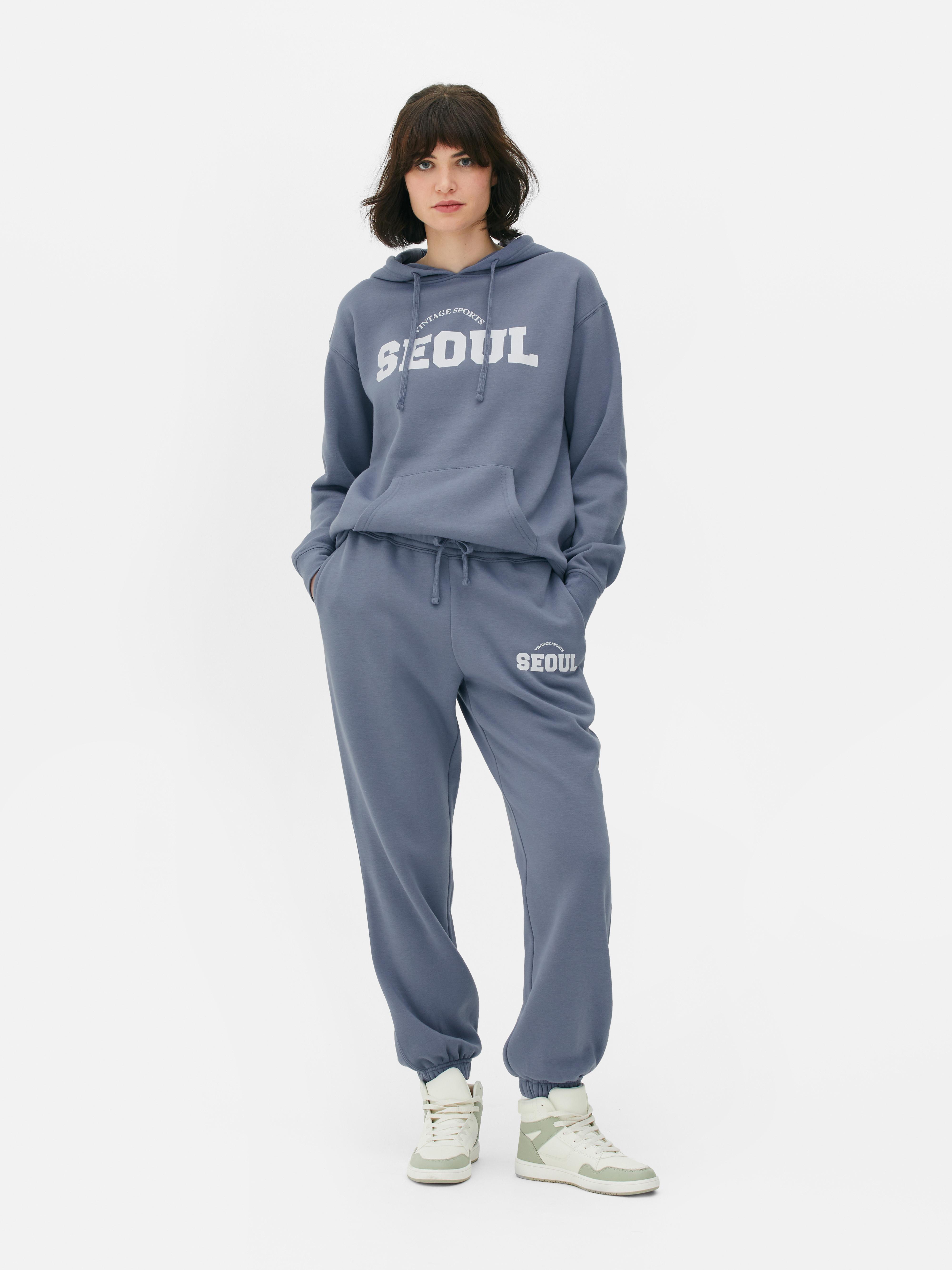 Pantaloni da tuta con coulisse e grafica coordinati