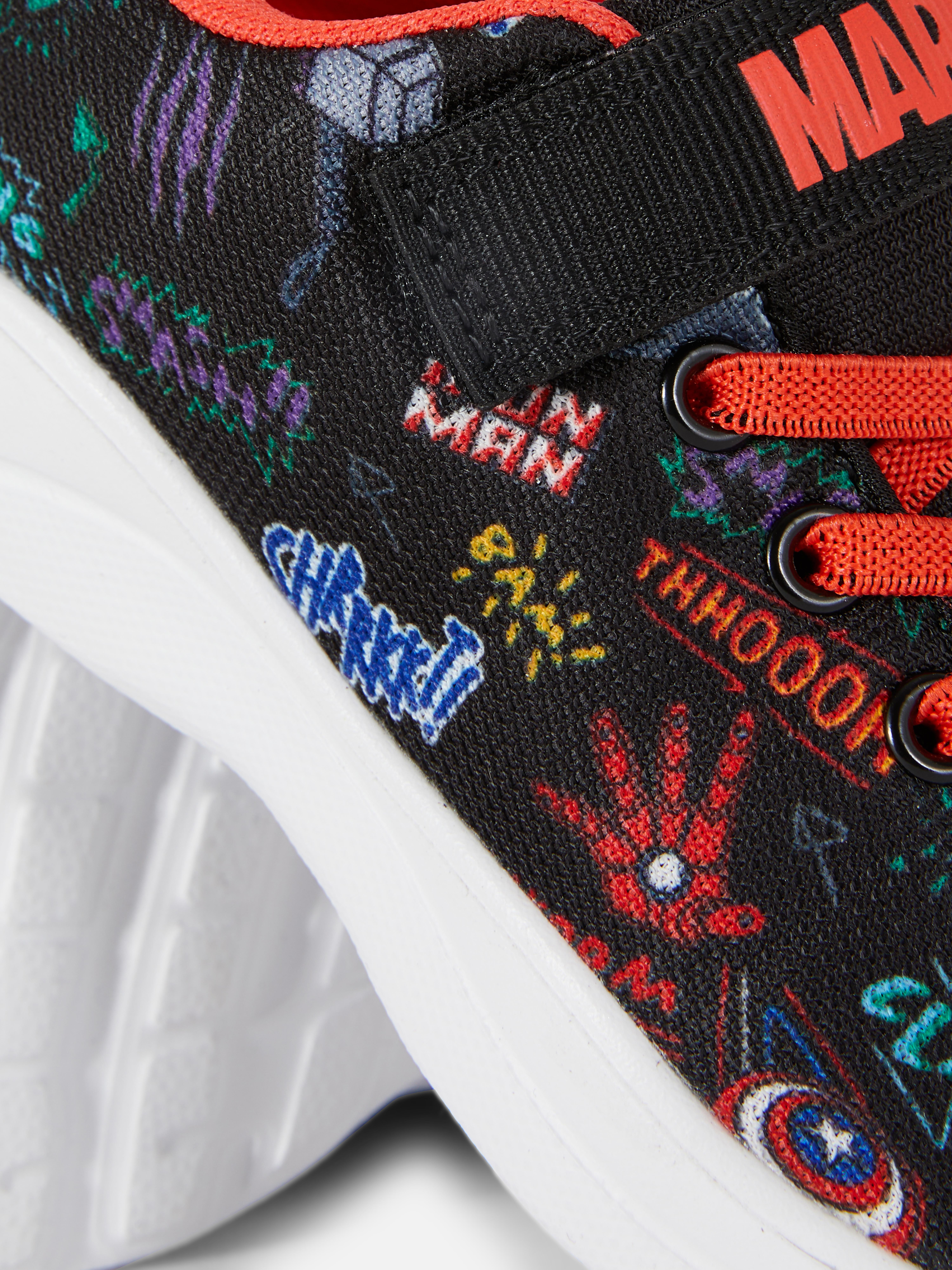 Pantofi sport din material Marvel